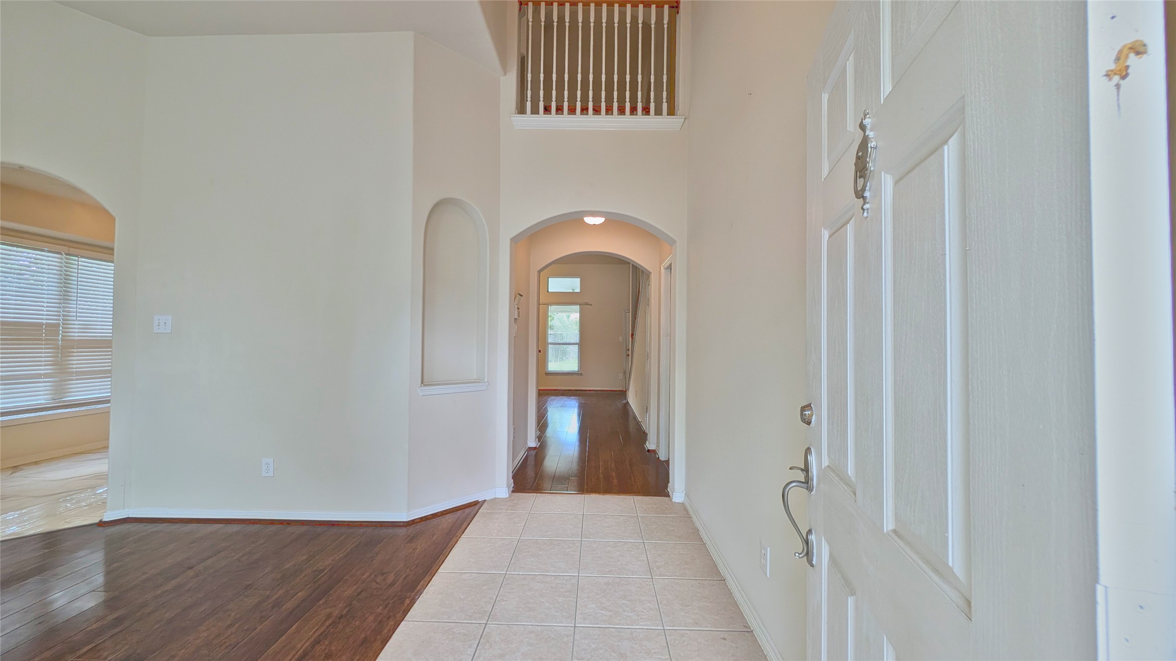 9502 Curry Landing Drive Property Photo 3