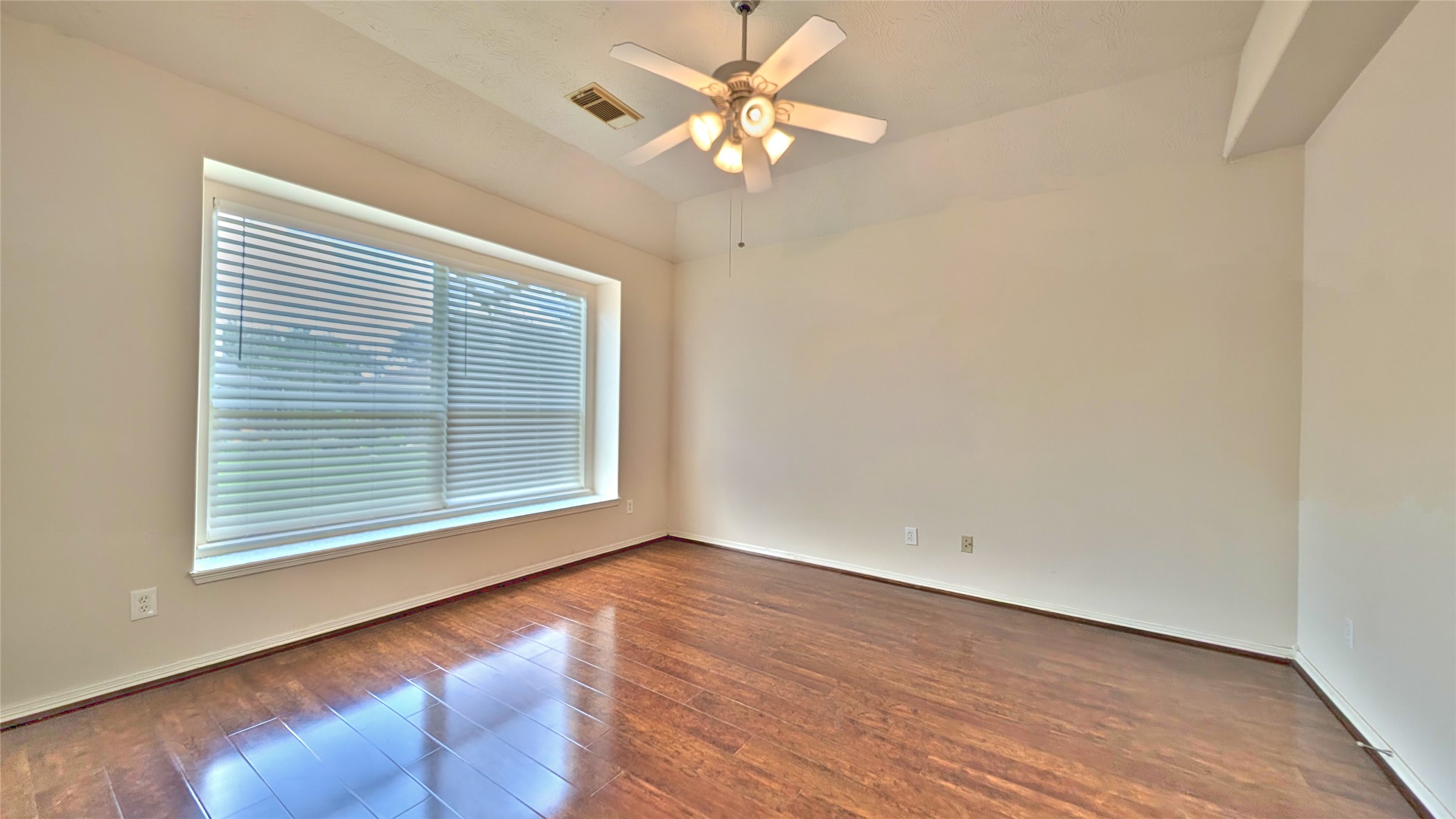 9502 Curry Landing Drive Property Photo 15