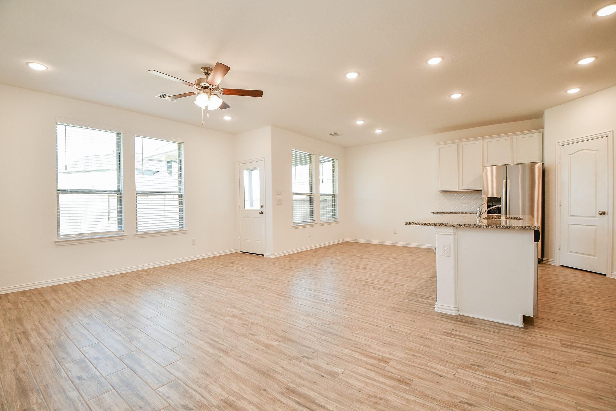 31306 Black Forest Crossing Property Photo 11