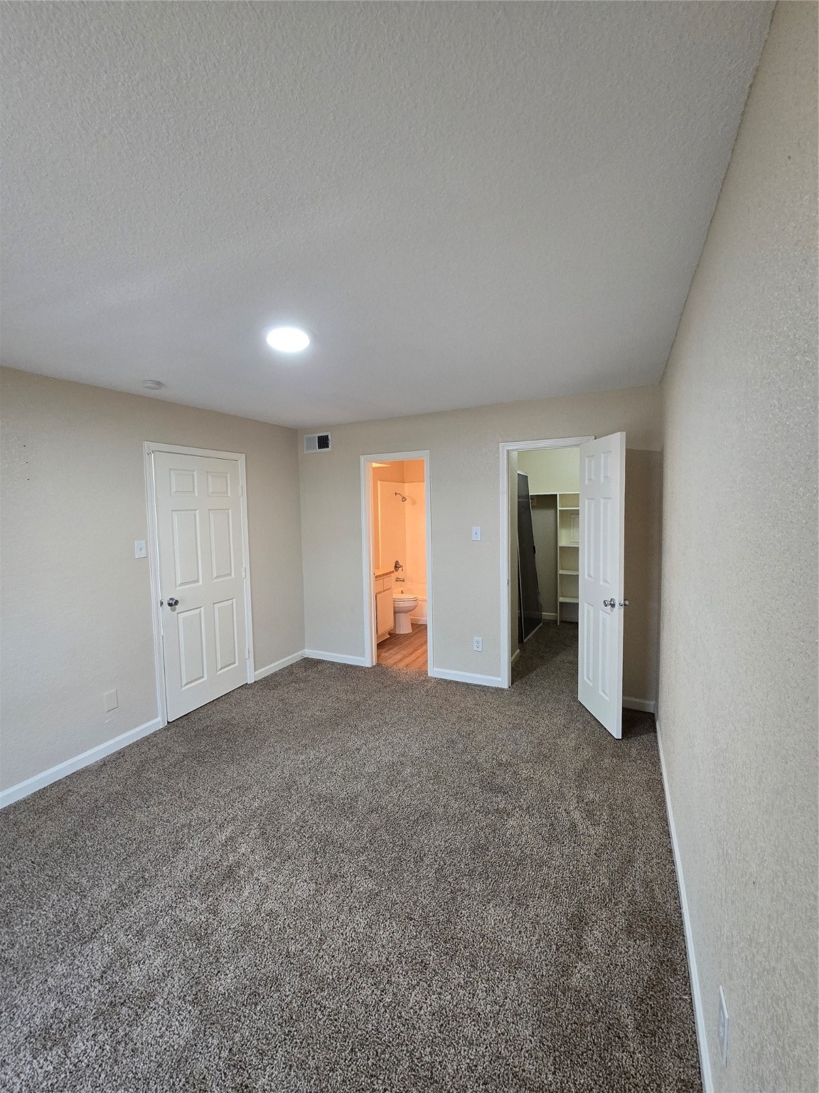 8100 Creekbend Drive 138 Property Photo 9
