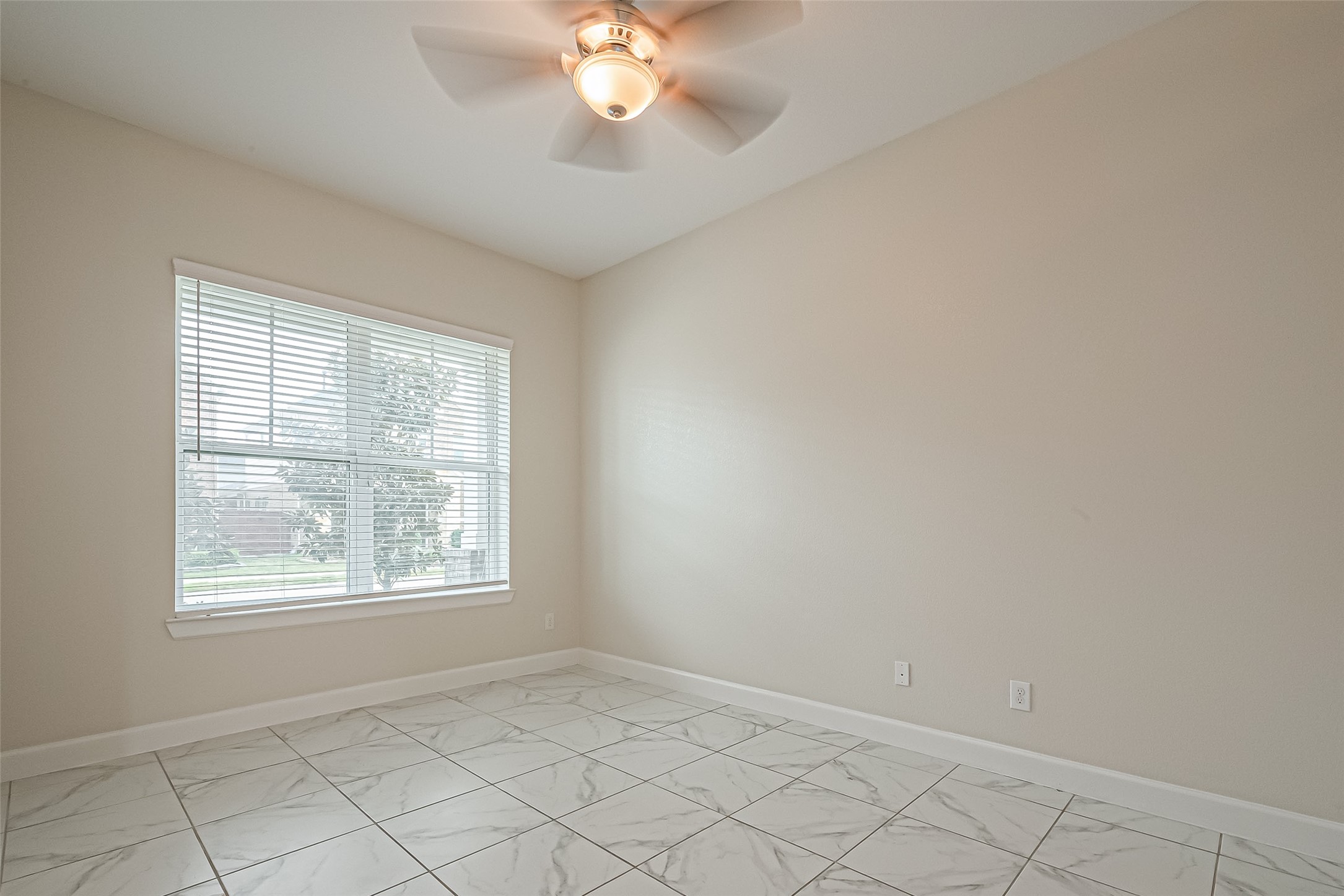27022 Keystone Brook Way Property Photo 9