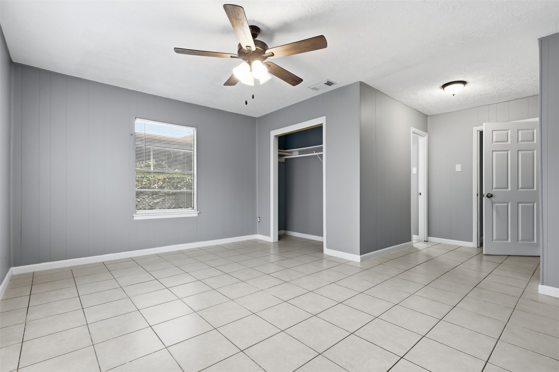 2101 Flynn Drive Property Photo 6