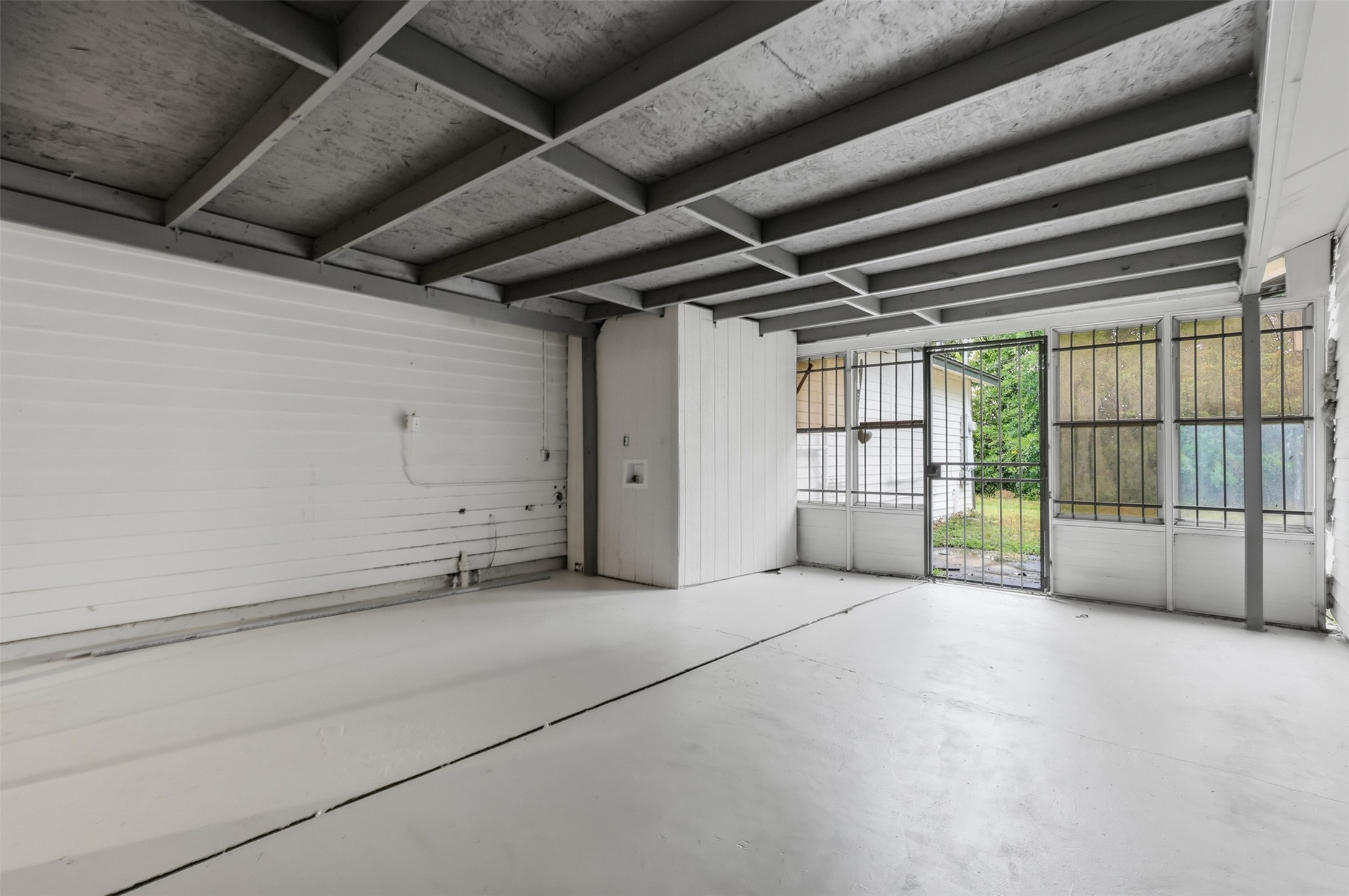 2101 Flynn Drive Property Photo 13