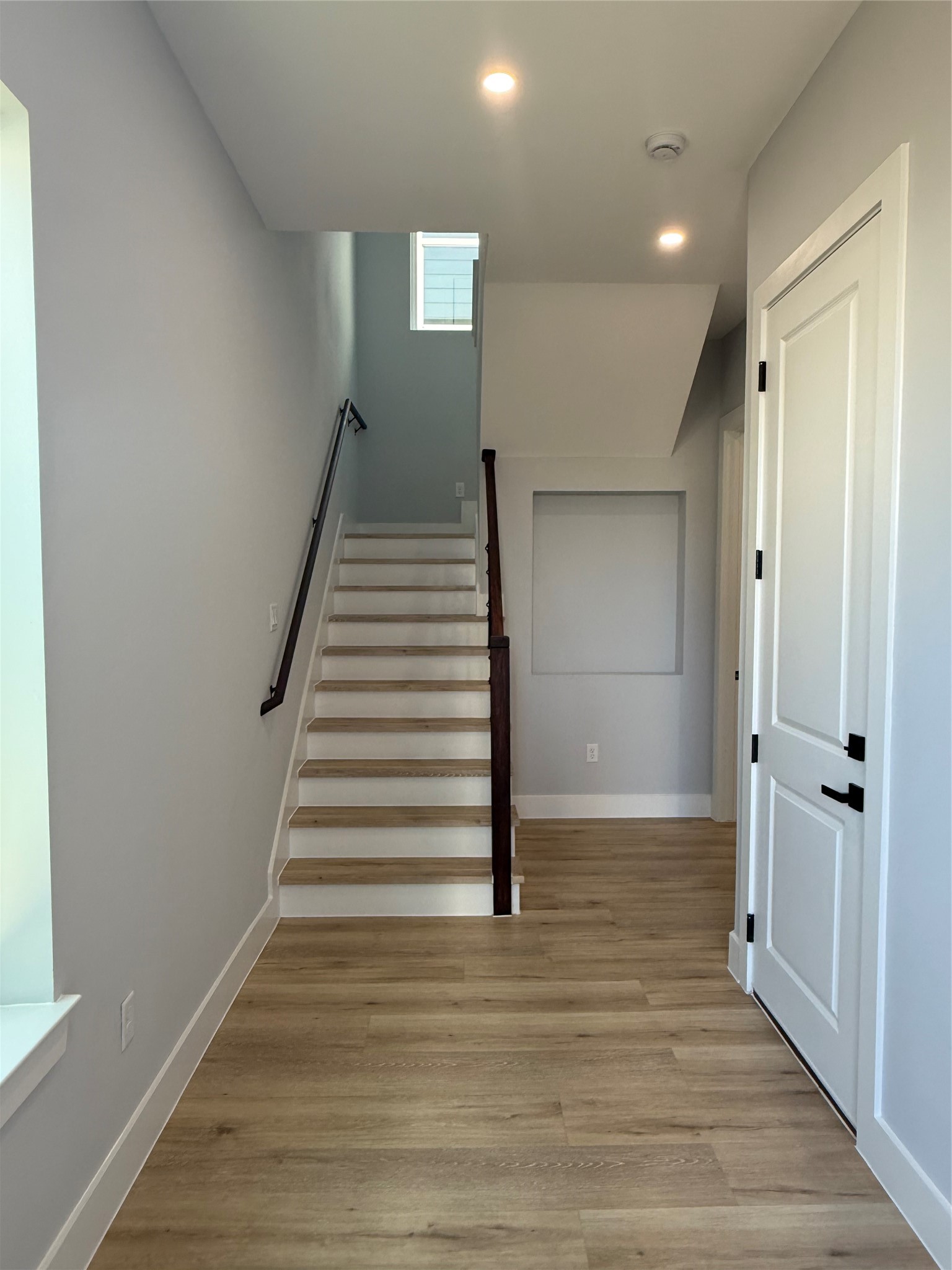 3367 Yellowstone Boulevard Property Photo 3