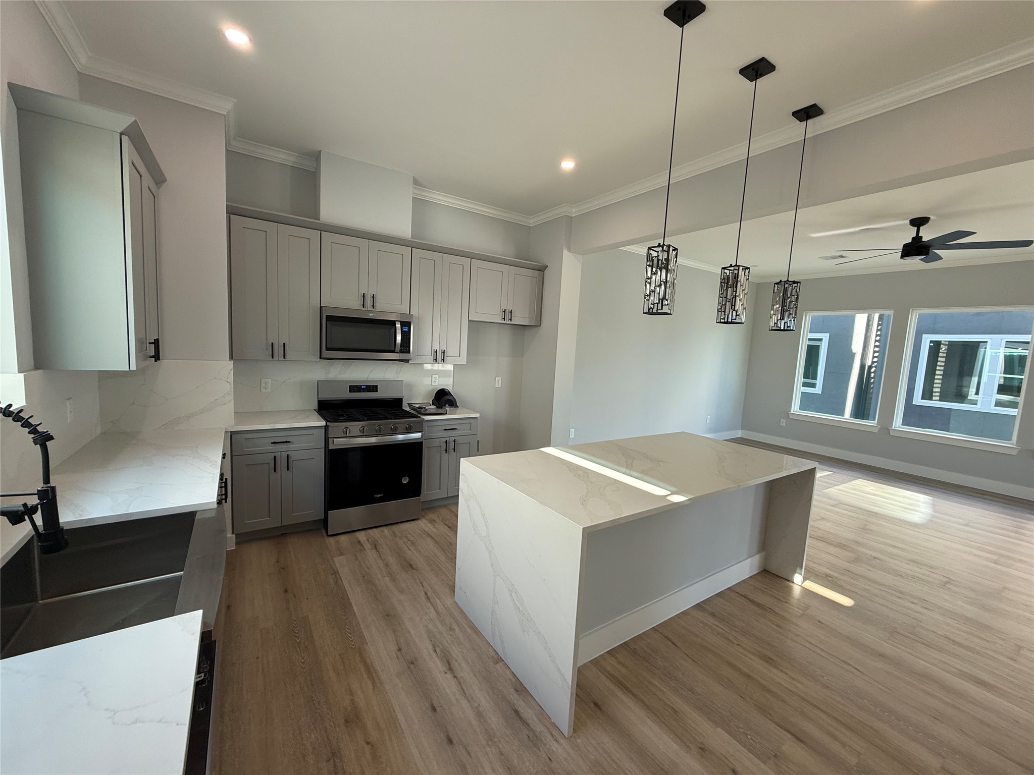 3367 Yellowstone Boulevard Property Photo 7
