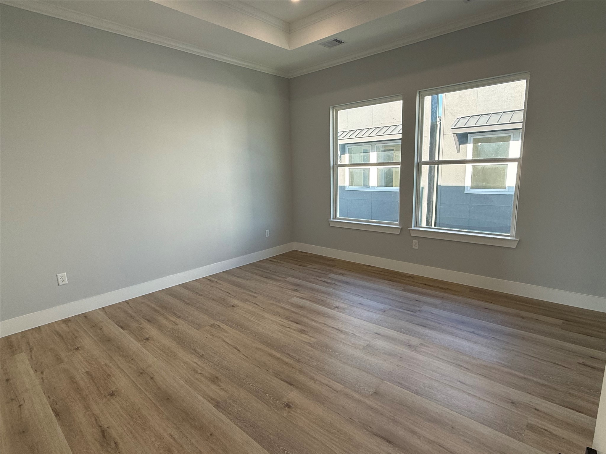 3367 Yellowstone Boulevard Property Photo 9
