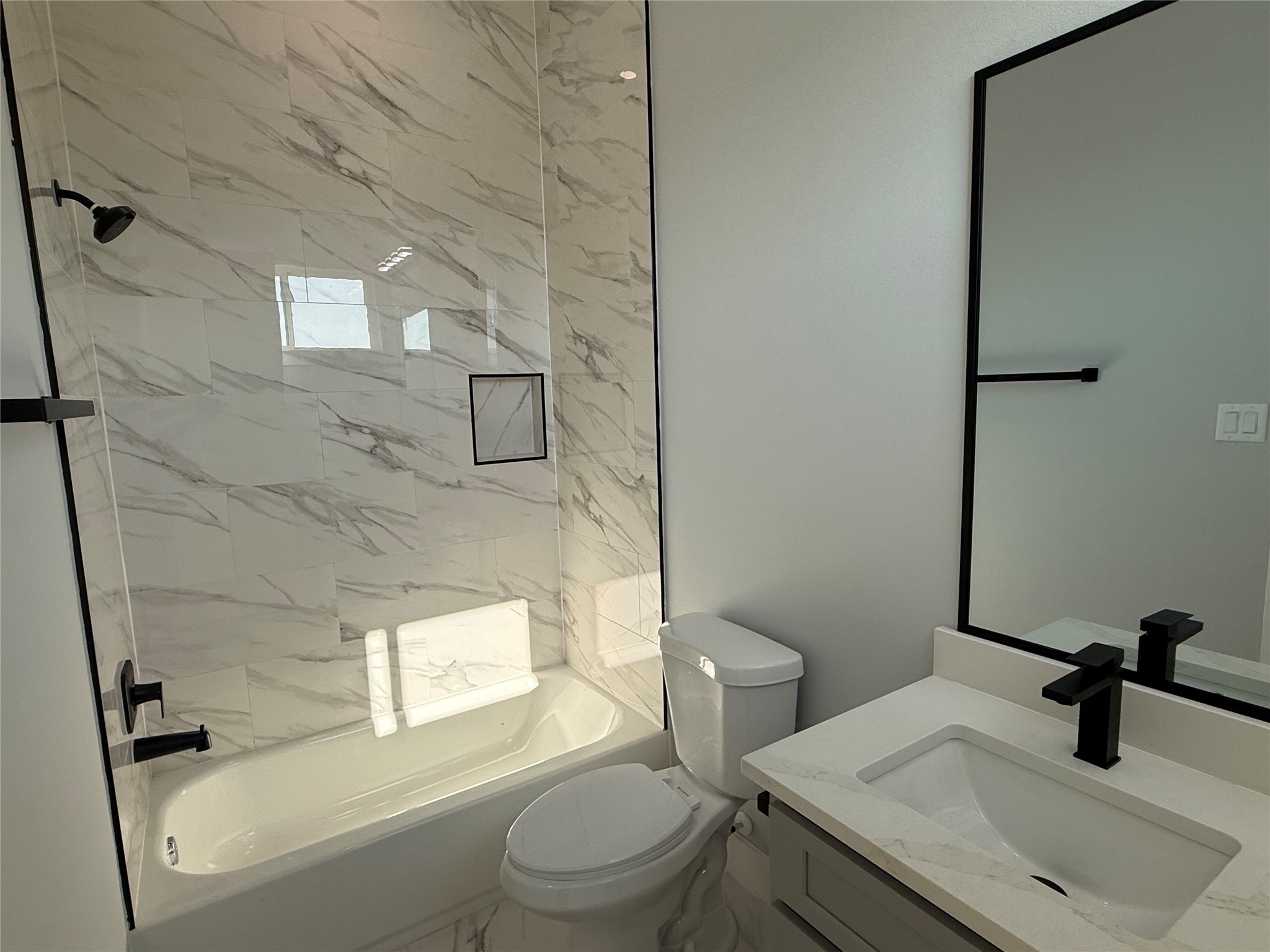 3367 Yellowstone Boulevard Property Photo 15