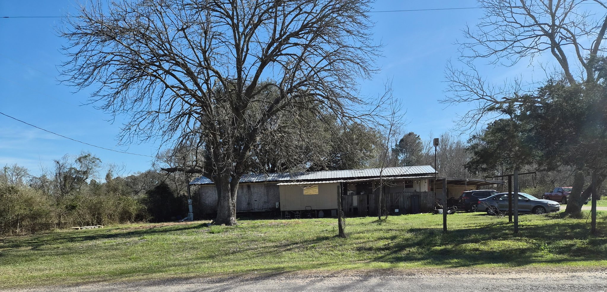198 County Road 2271 Property Photo 2