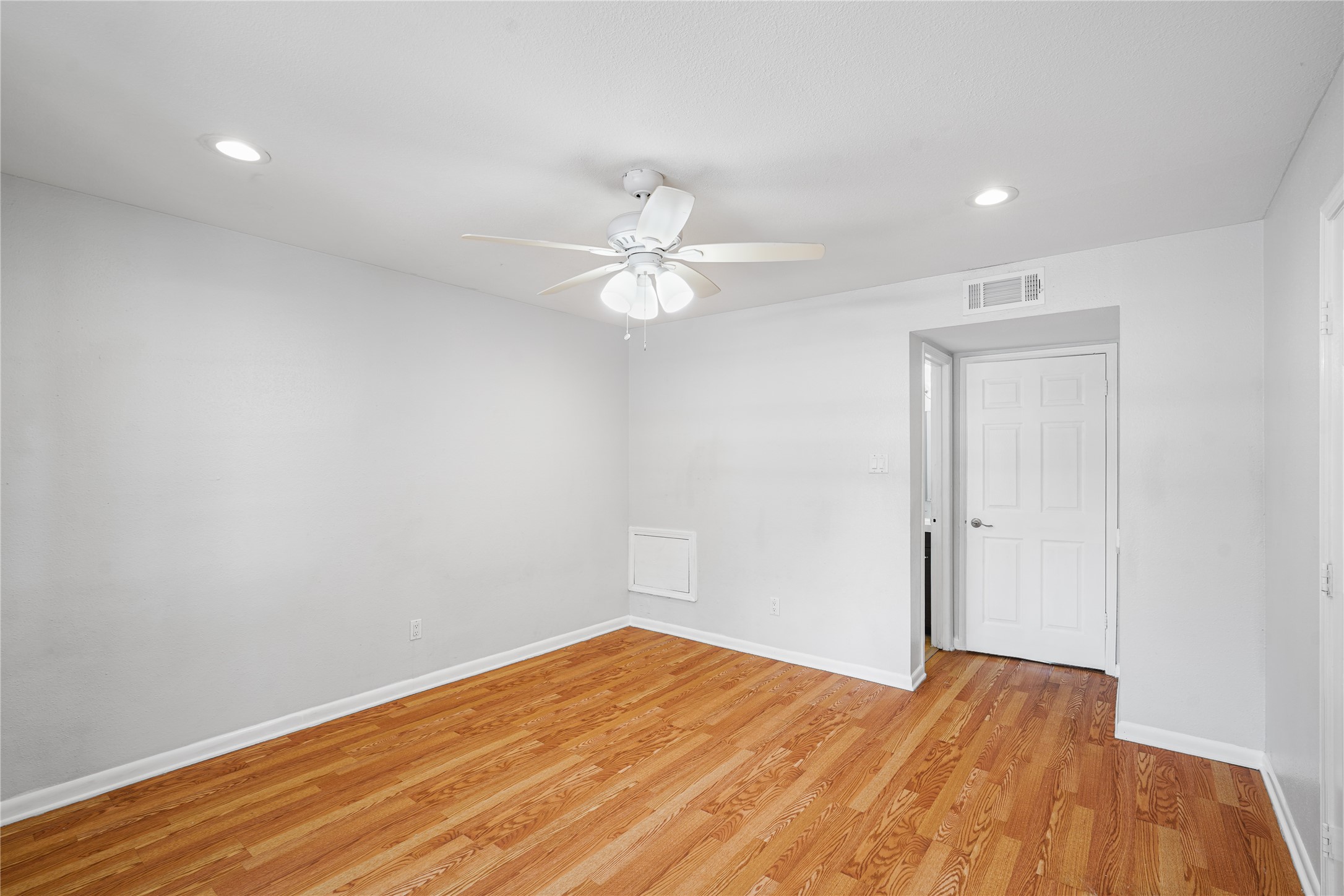 12633 Memorial Drive 118 Property Photo 19