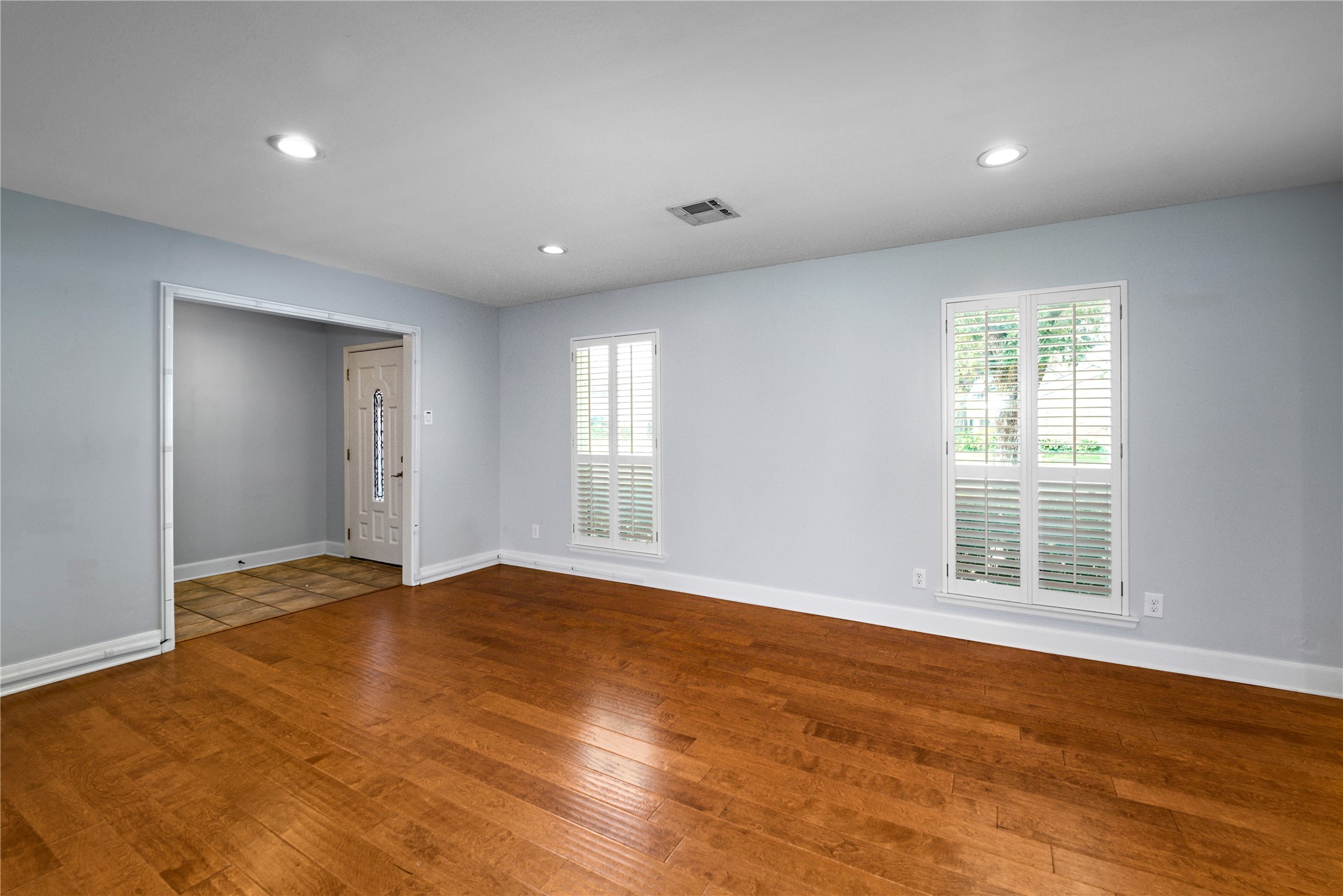 3415 Freshmeadows Drive Property Photo 6