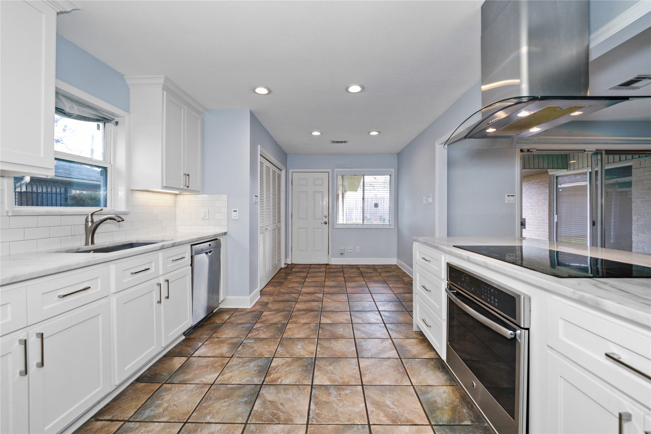 3415 Freshmeadows Drive Property Photo 13