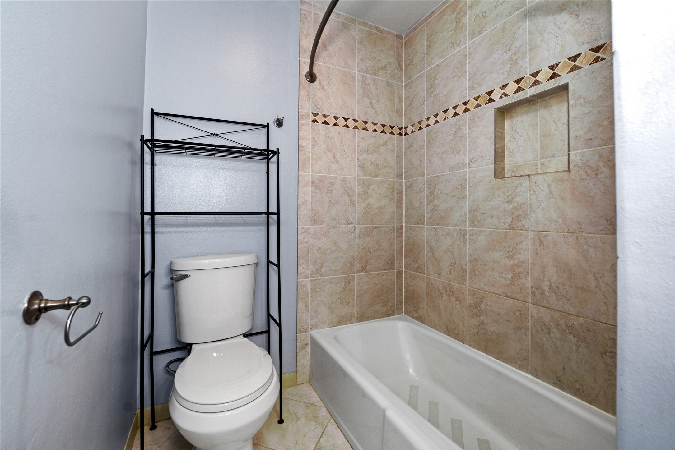 3415 Freshmeadows Drive Property Photo 21