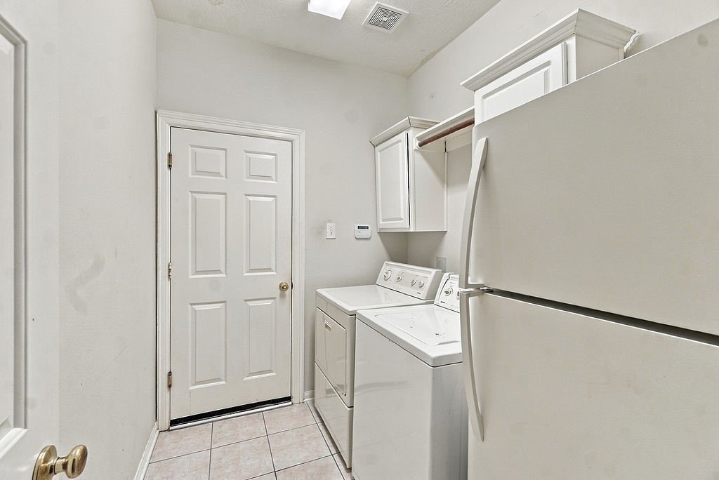 3210 Silverberry Trail Property Photo 35