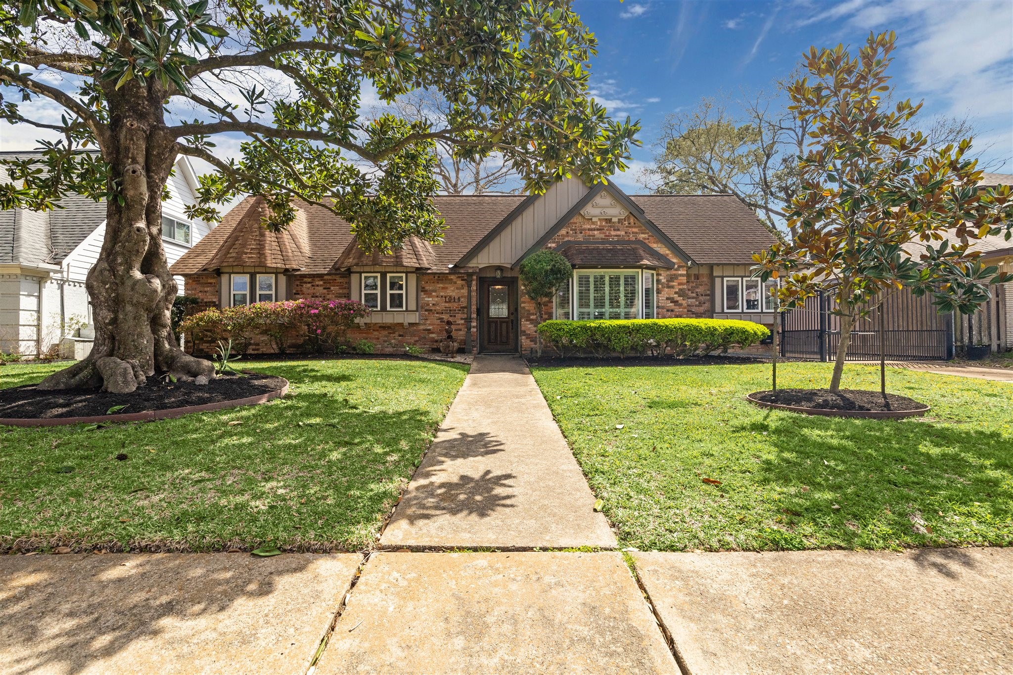 1011 Curtin Street Property Photo