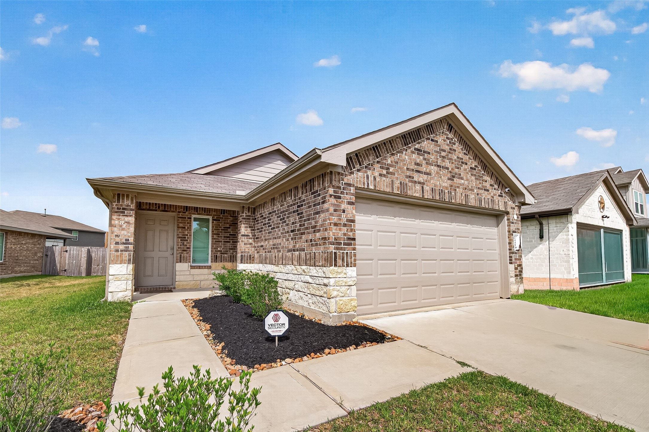 24410 Oriole Summit Drive Property Photo 1