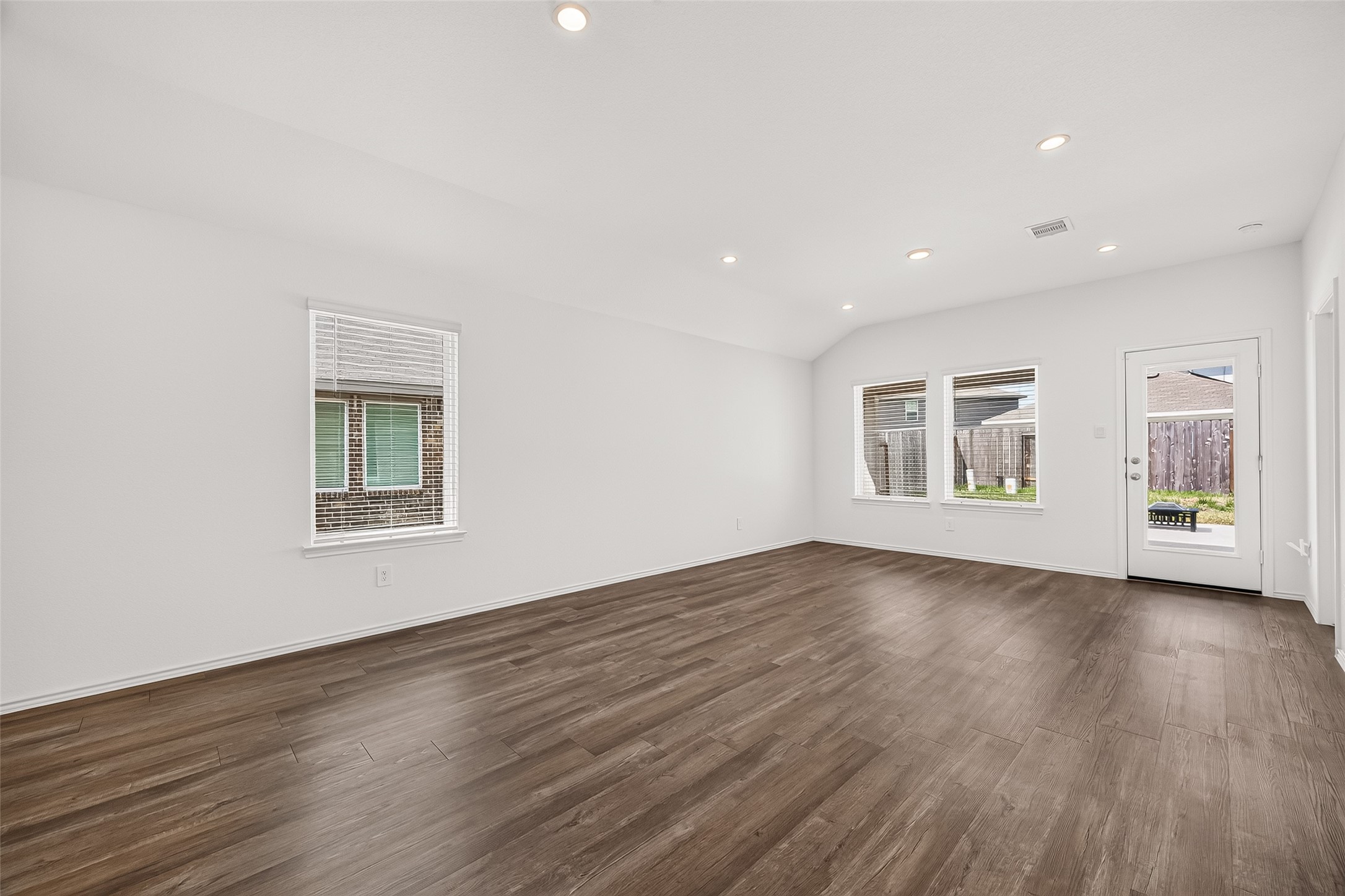24410 Oriole Summit Drive Property Photo 5