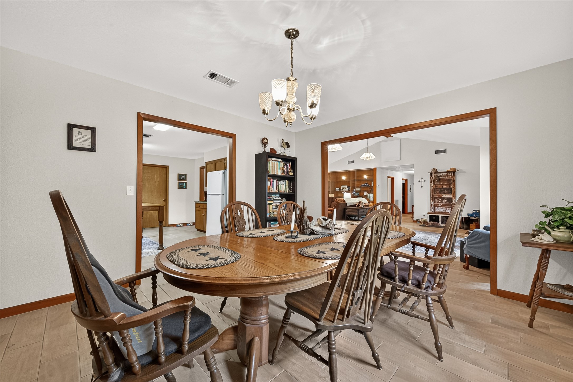 1135 Buescher Road Property Photo 8