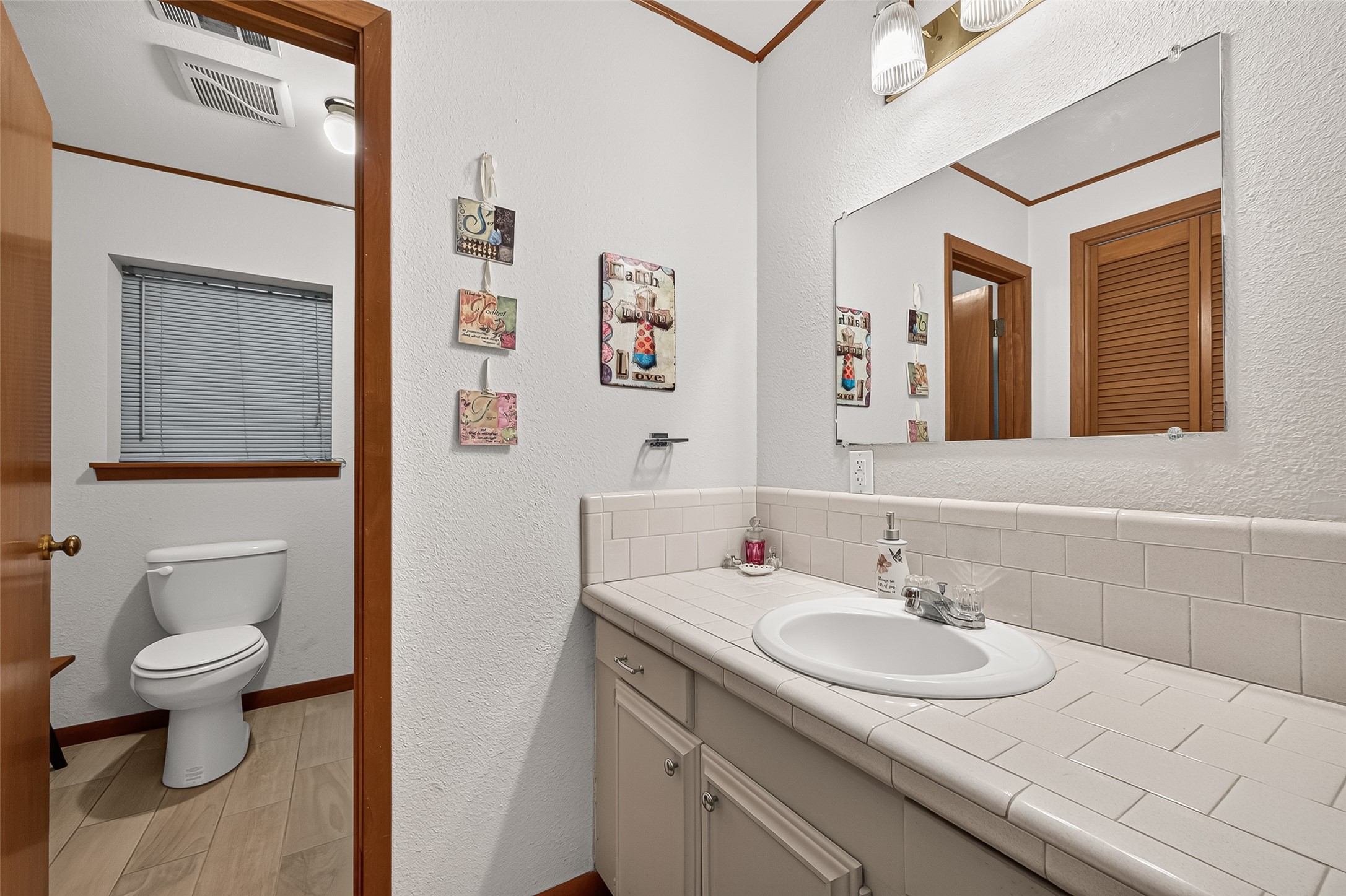1135 Buescher Road Property Photo 18