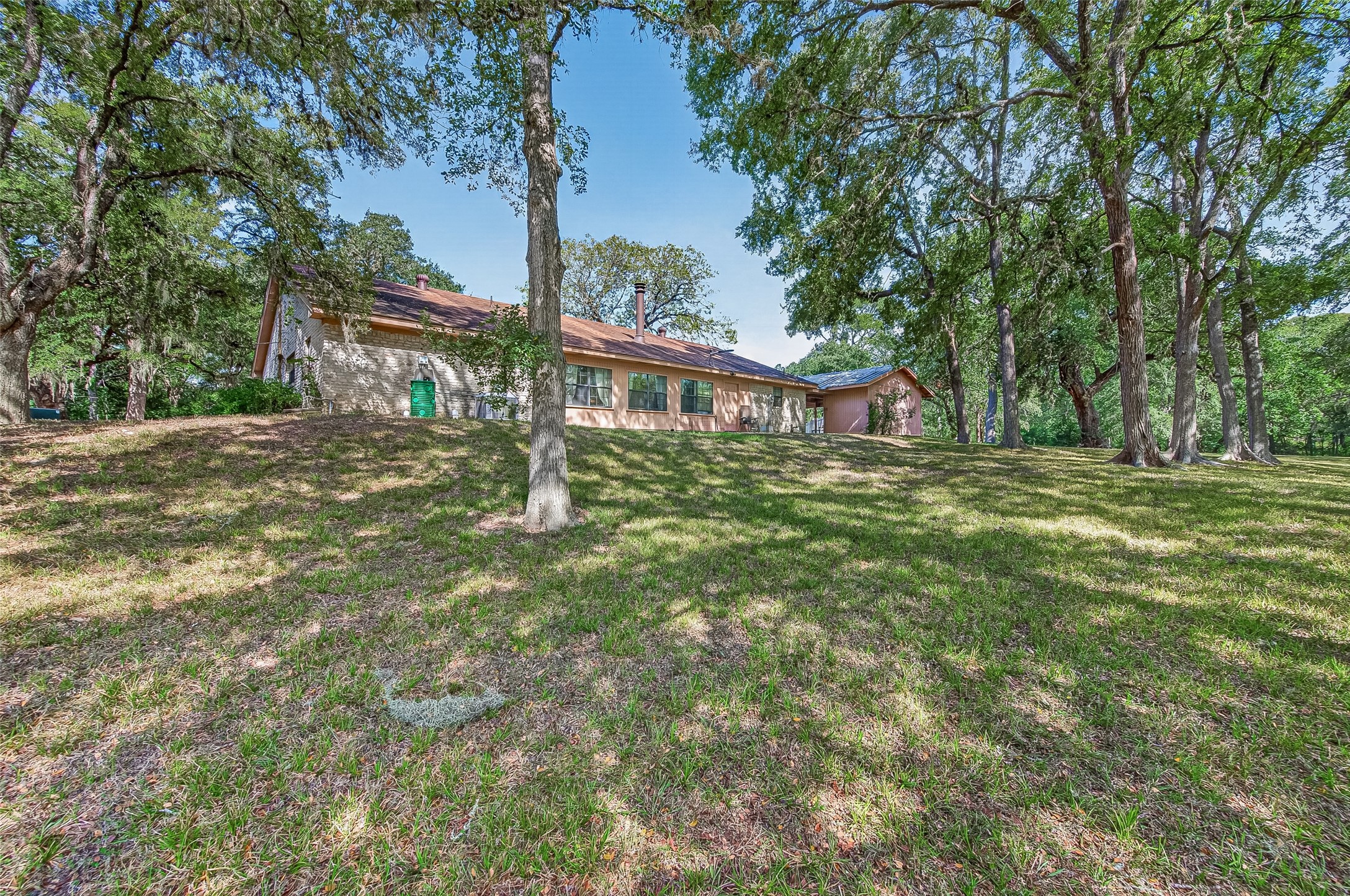 1135 Buescher Road Property Photo 41