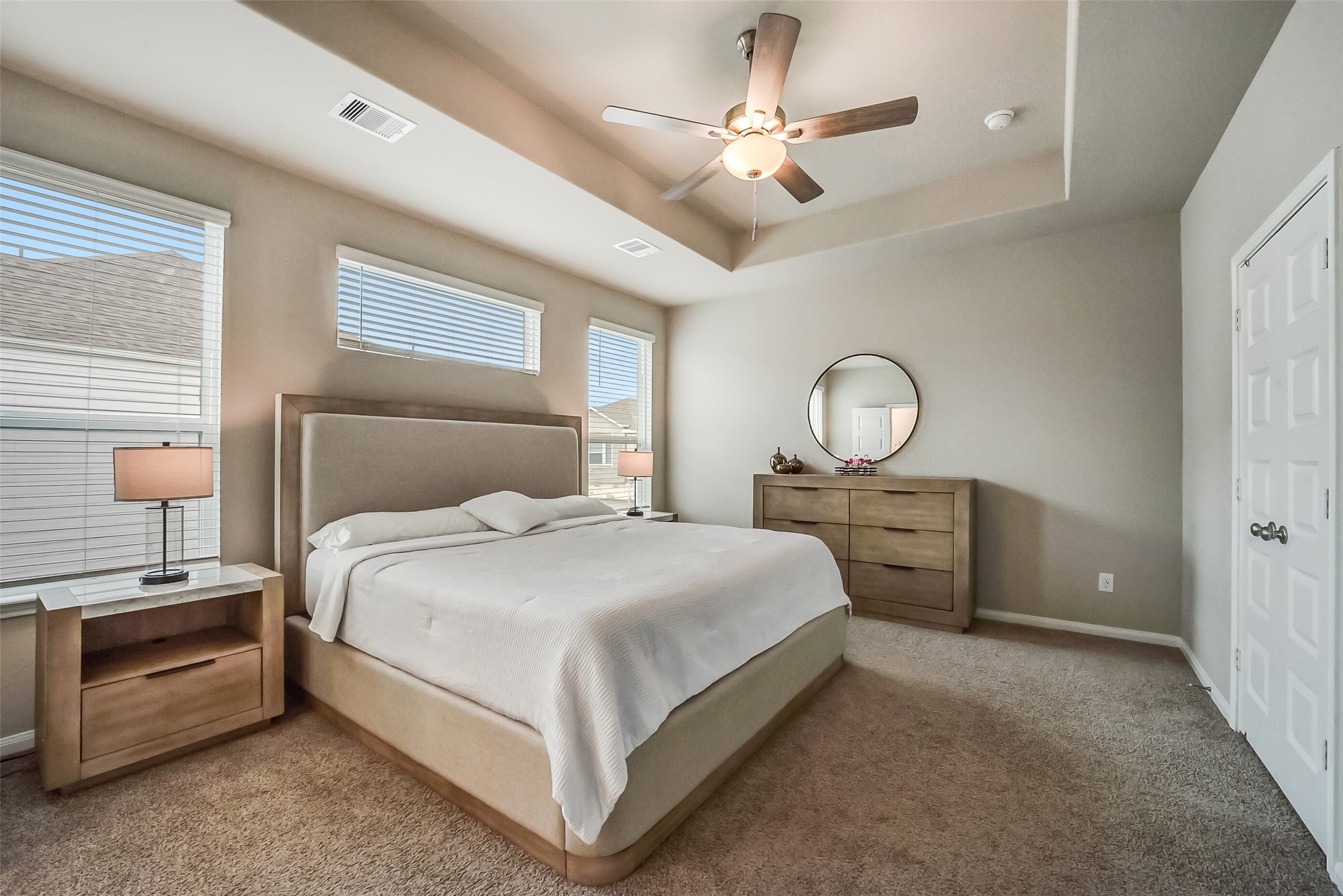 4204 Weathered Oak Drive Property Photo 14