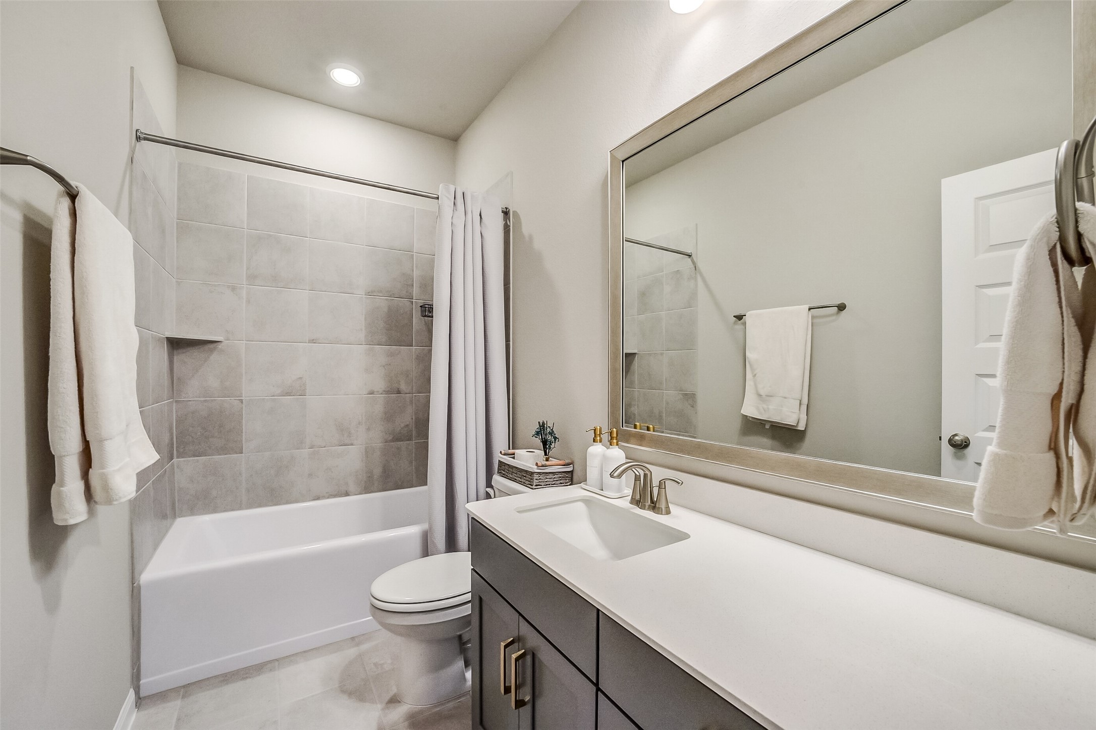 4204 Weathered Oak Drive Property Photo 23