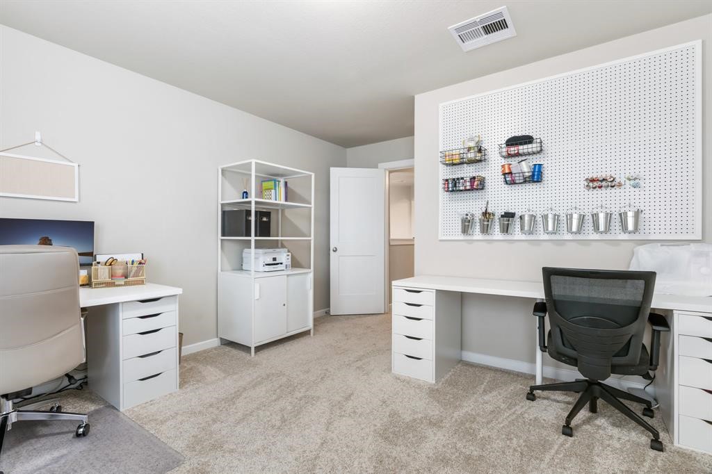 17008 Ash Leaf Way Property Photo 27