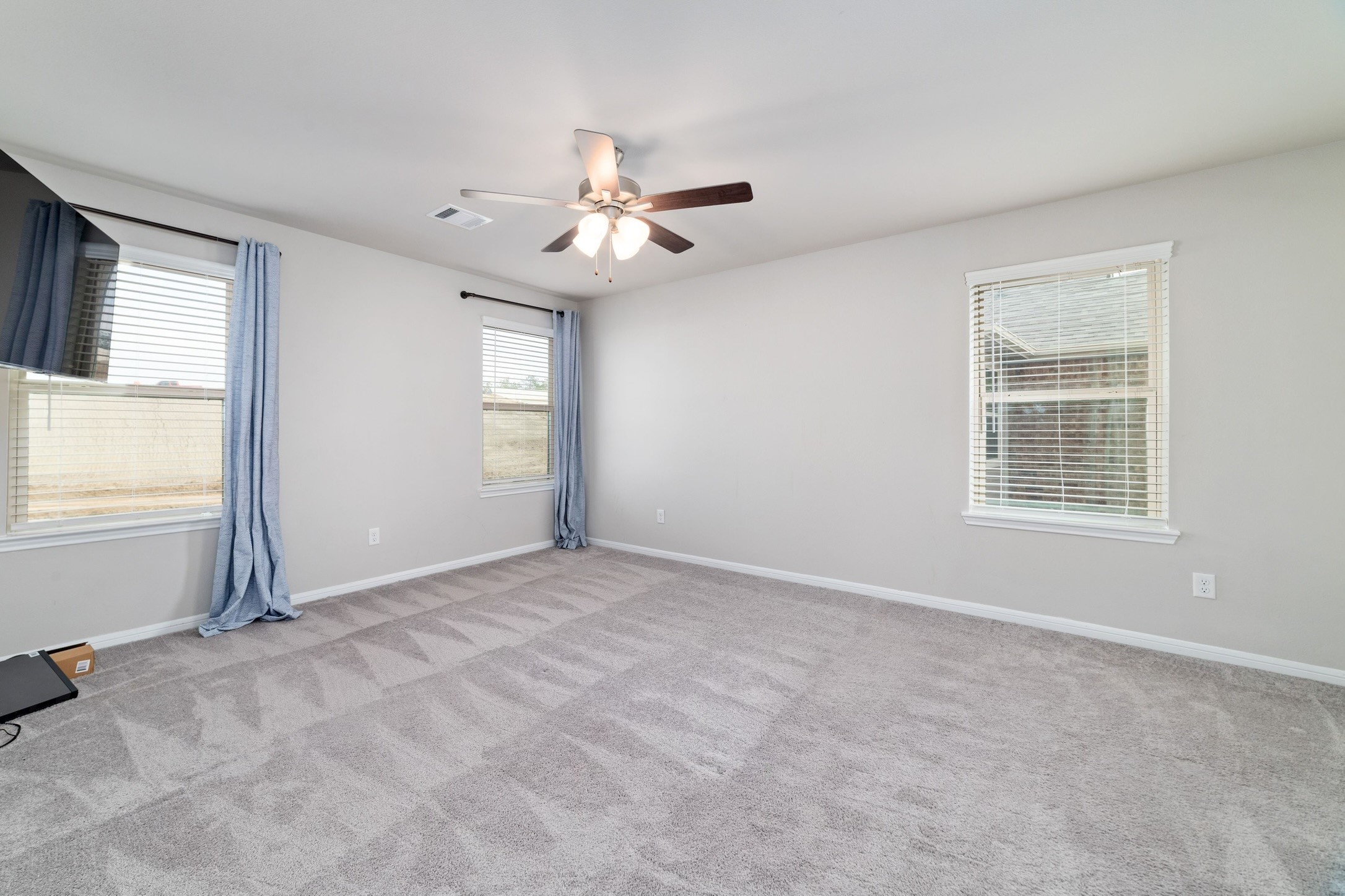 12923 Crombie Drive Drive Property Photo 14