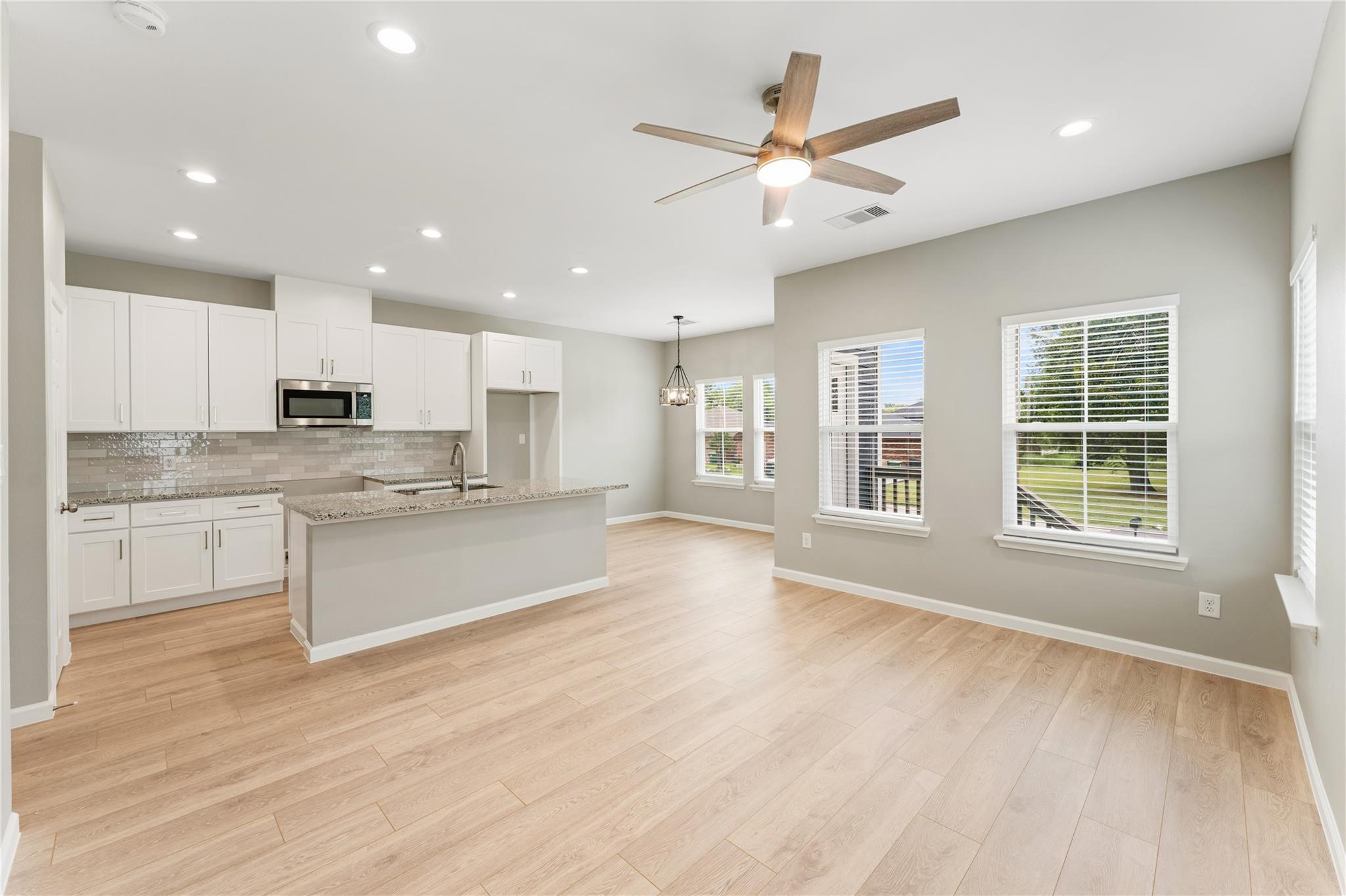 5125 Jezebel A Property Photo 1