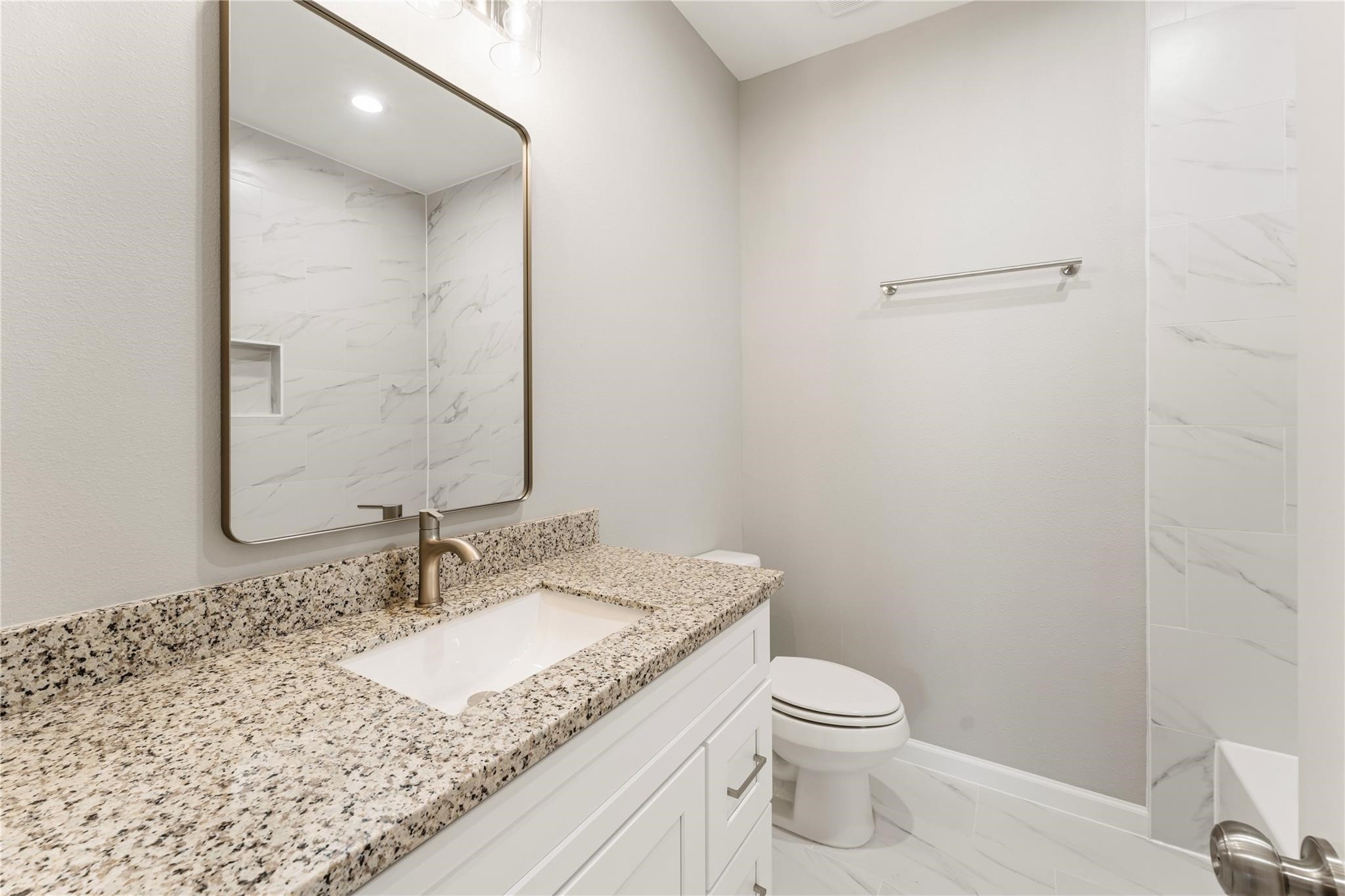 5125 Jezebel A Property Photo 14