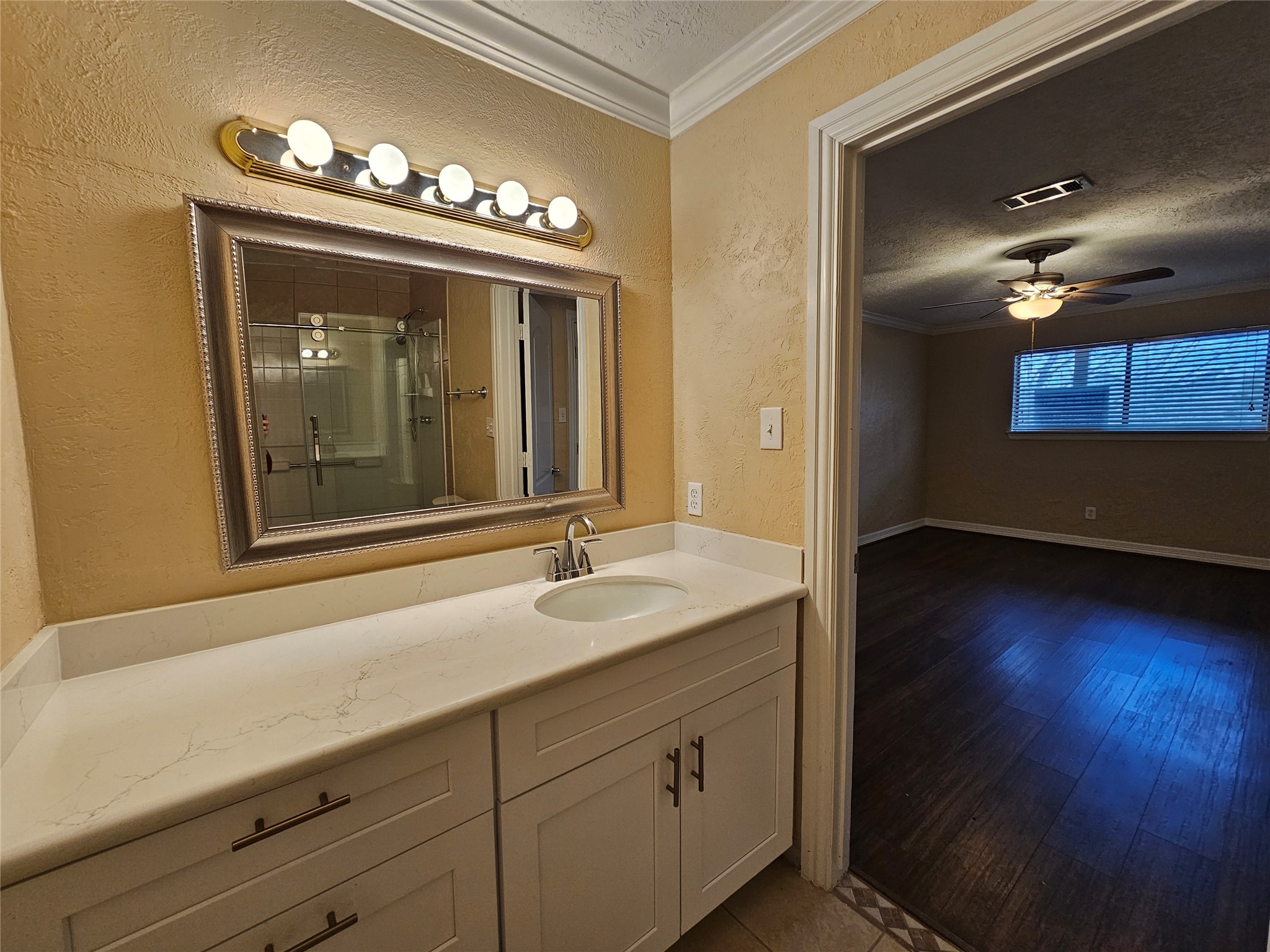 15575 Marina Drive 323a Property Photo 21