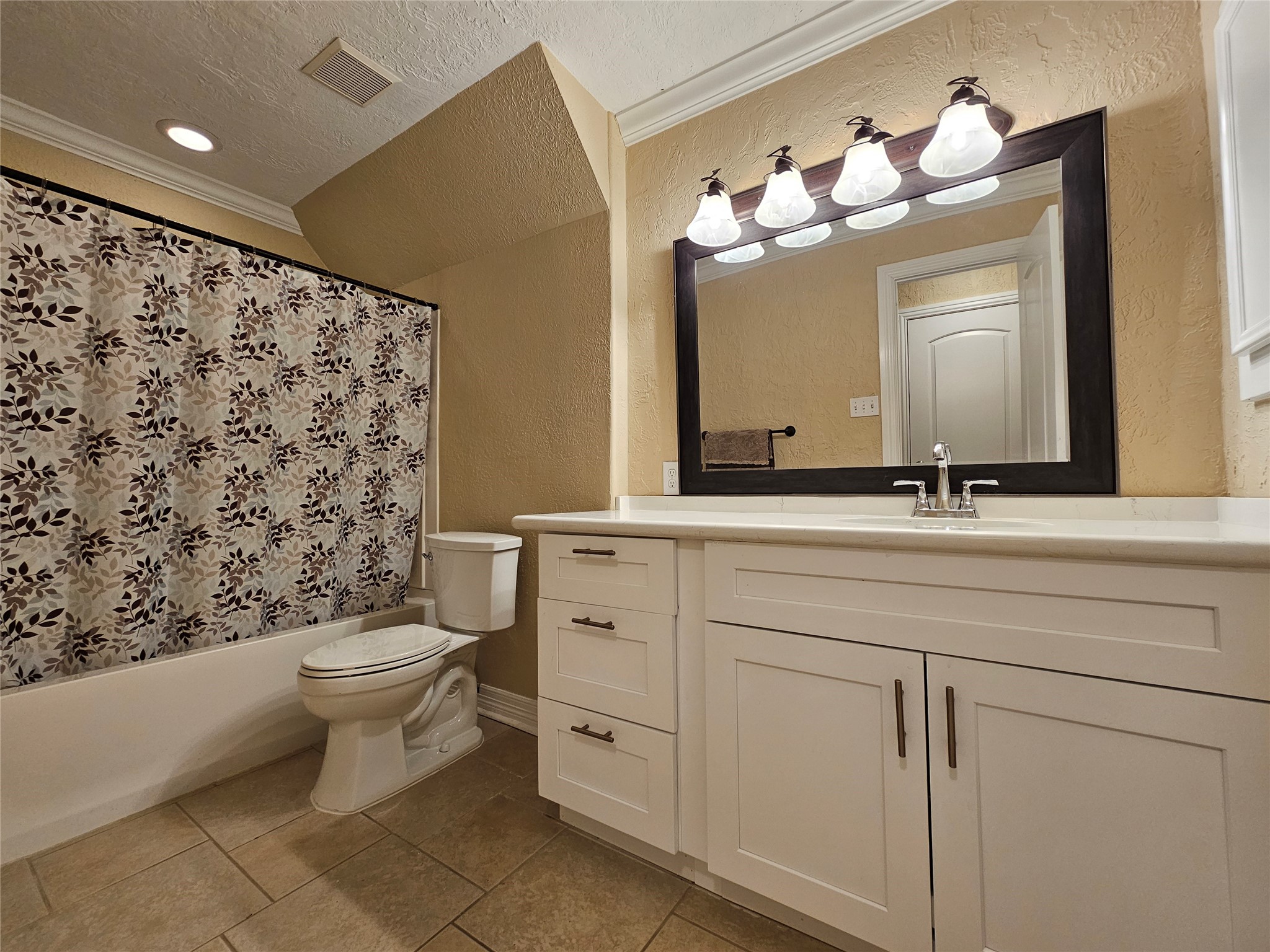 15575 Marina Drive 323a Property Photo 25