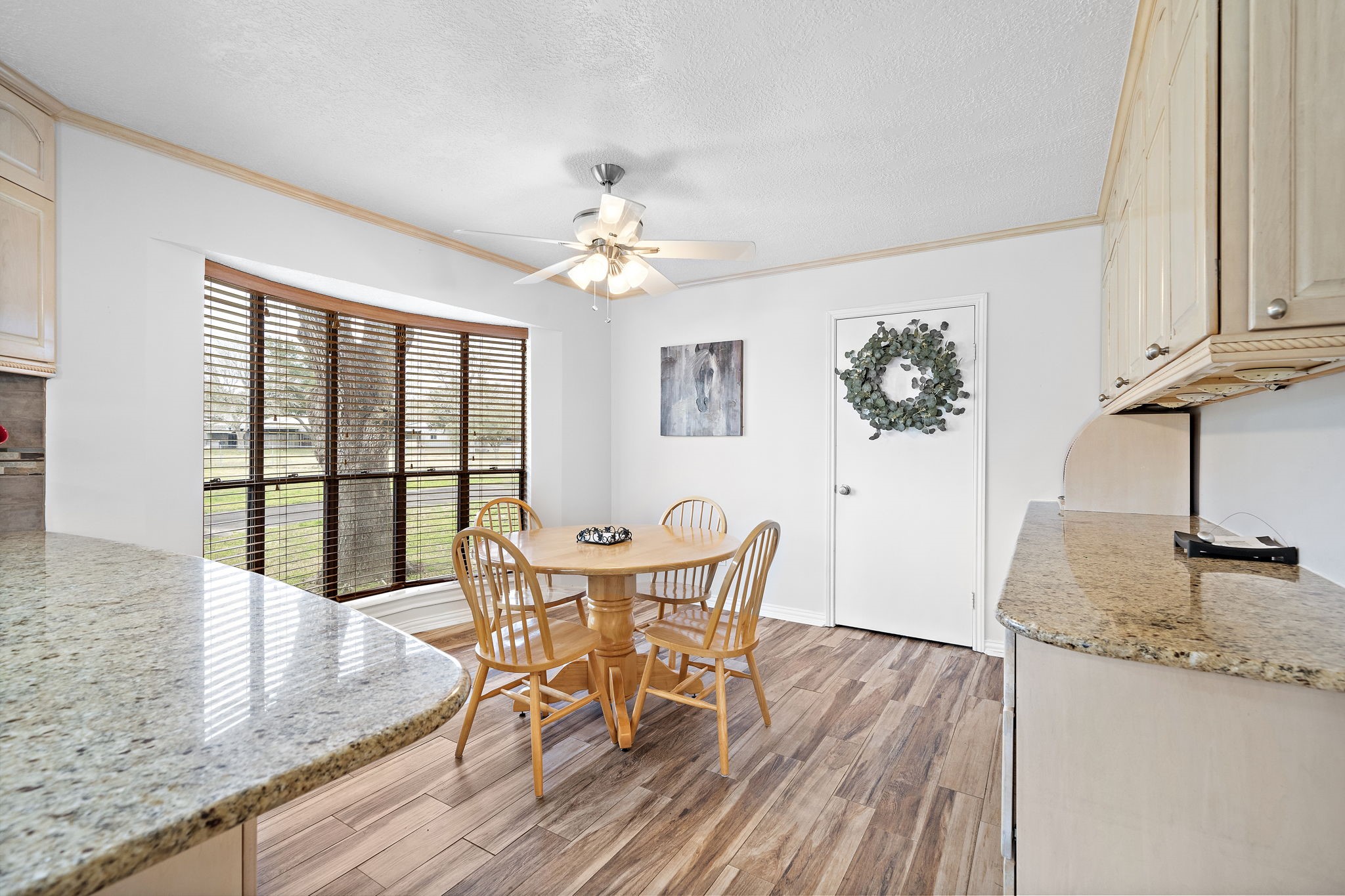 9300 Oakcrest Drive Property Photo 16