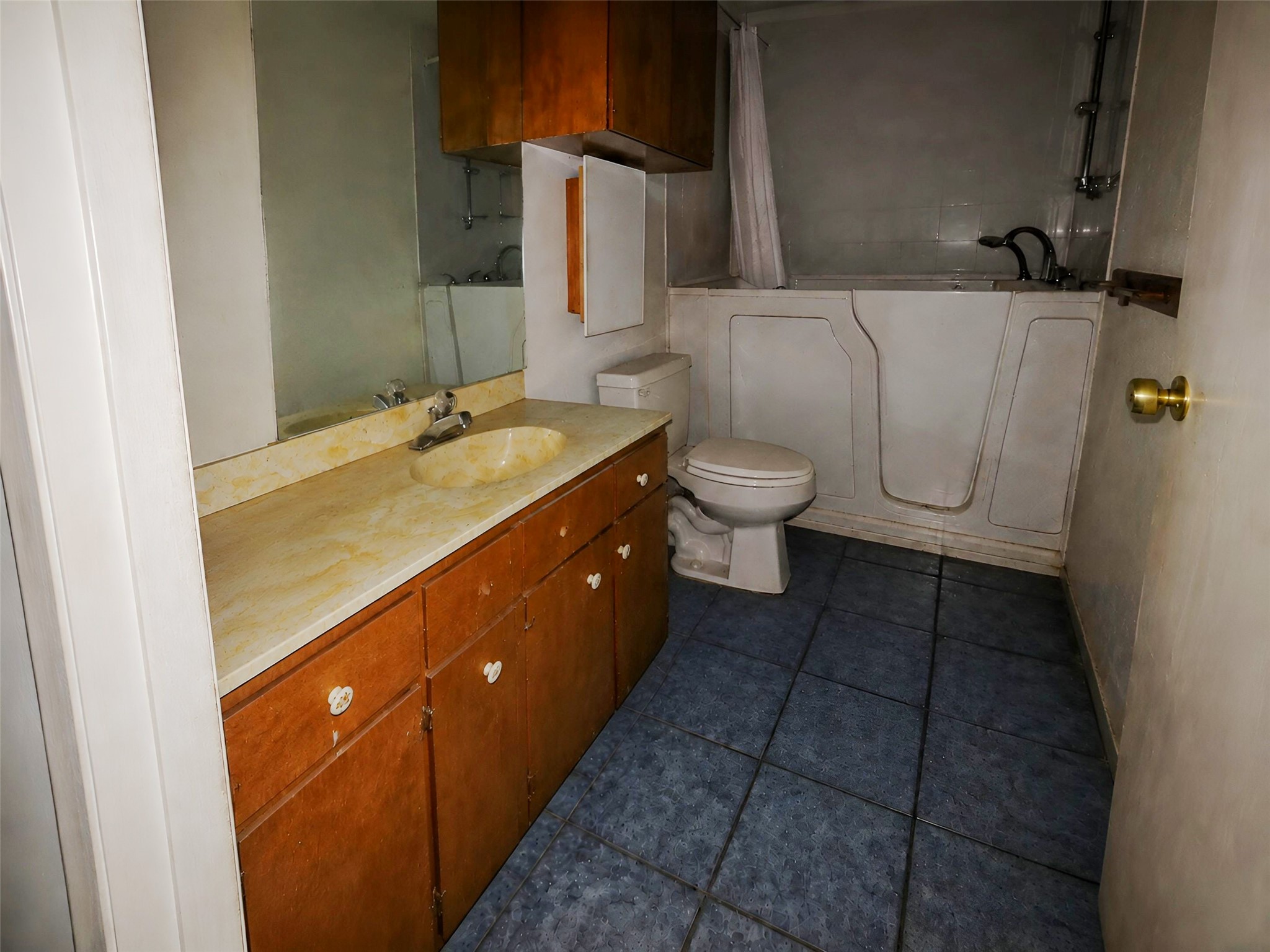 10104 Pond View Circle Property Photo 10