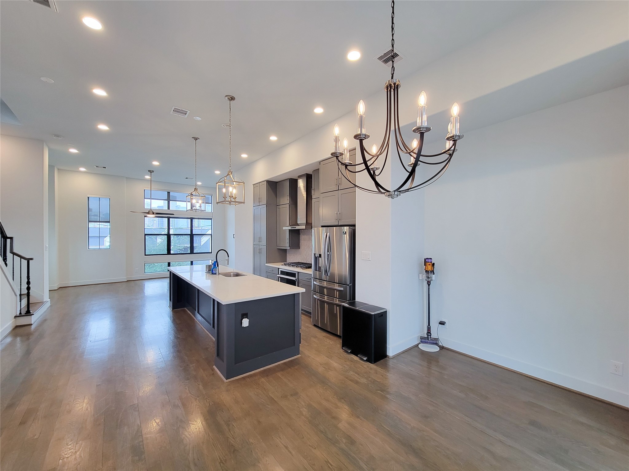 1123 Paige Street Property Photo 7