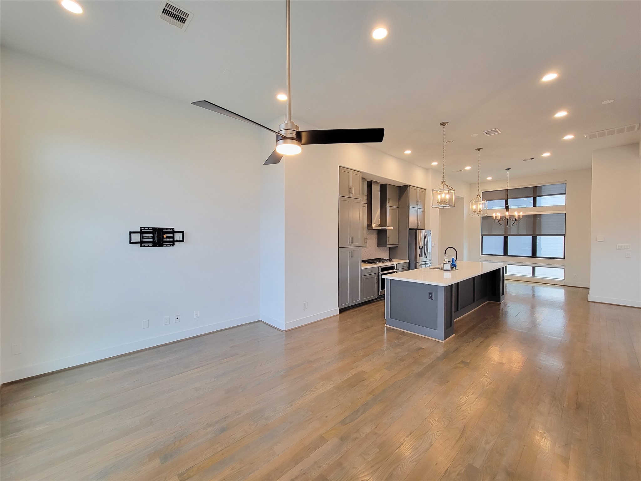 1123 Paige Street Property Photo 8