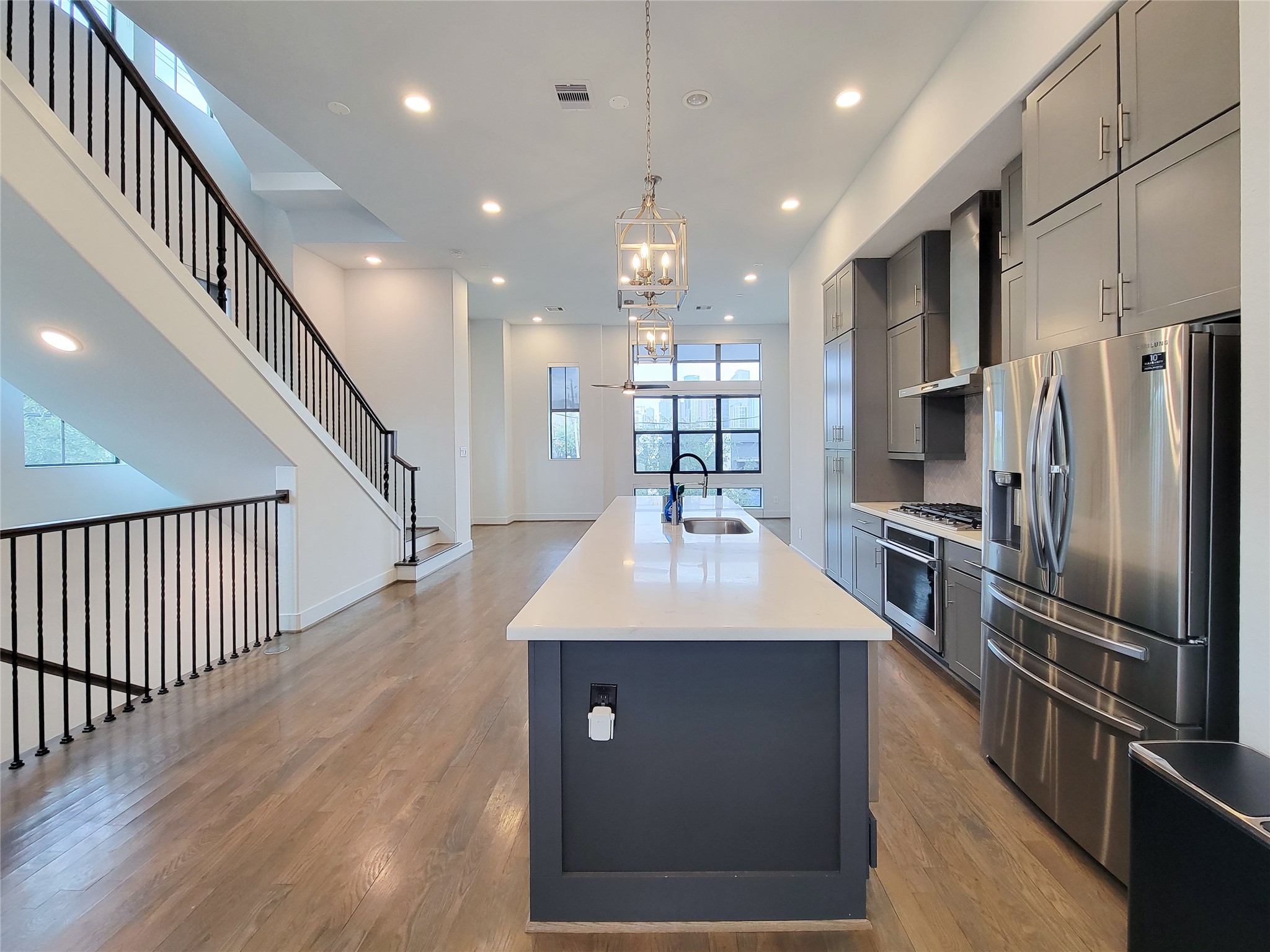 1123 Paige Street Property Photo 10