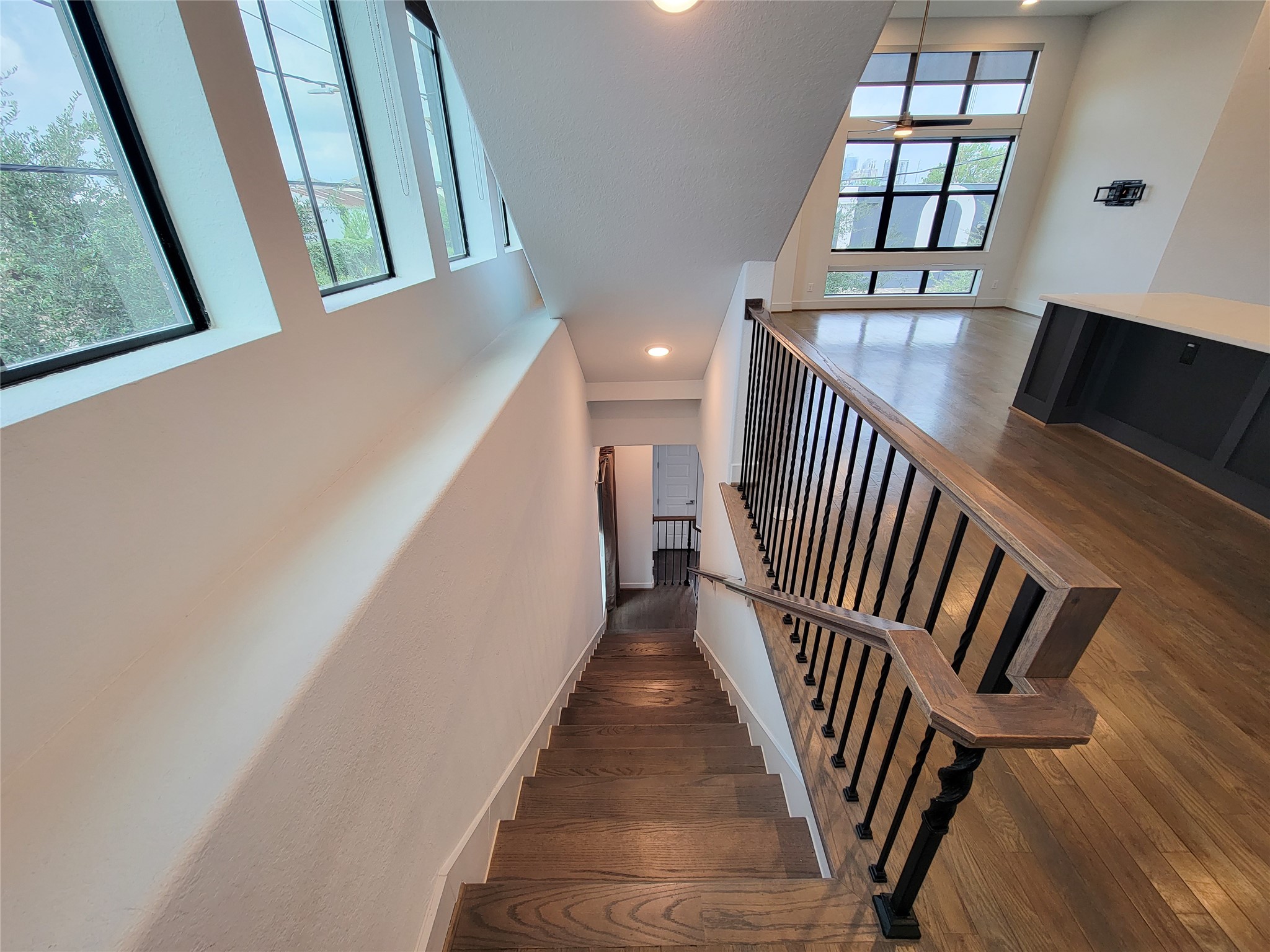 1123 Paige Street Property Photo 25