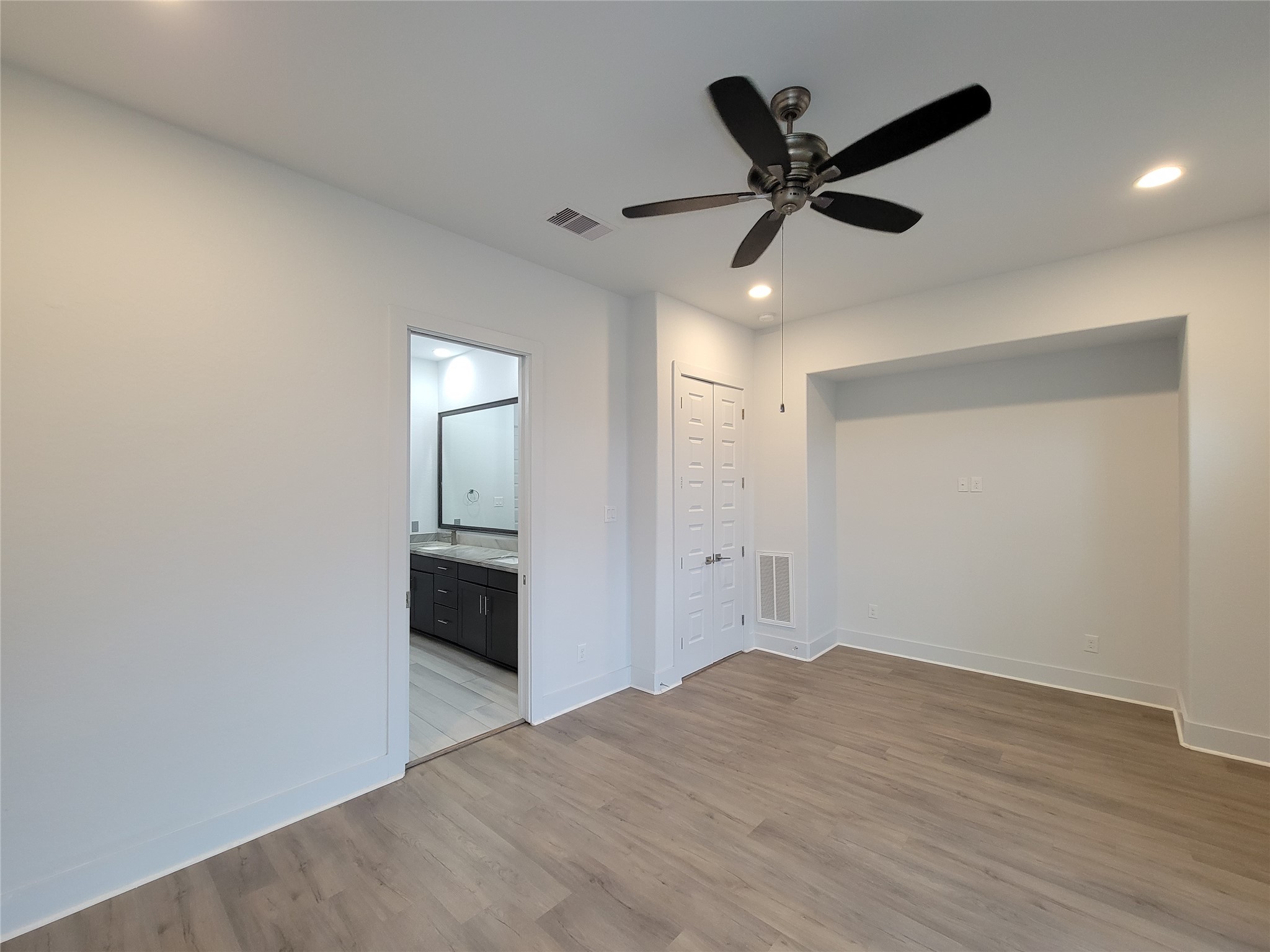 1123 Paige Street Property Photo 27