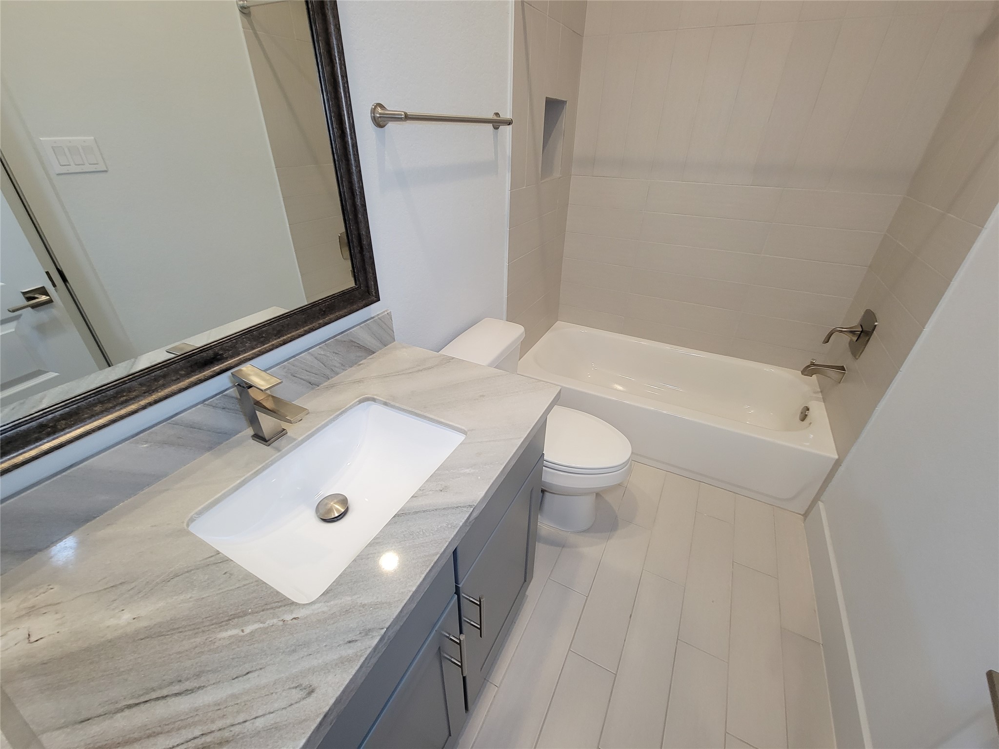 1123 Paige Street Property Photo 38