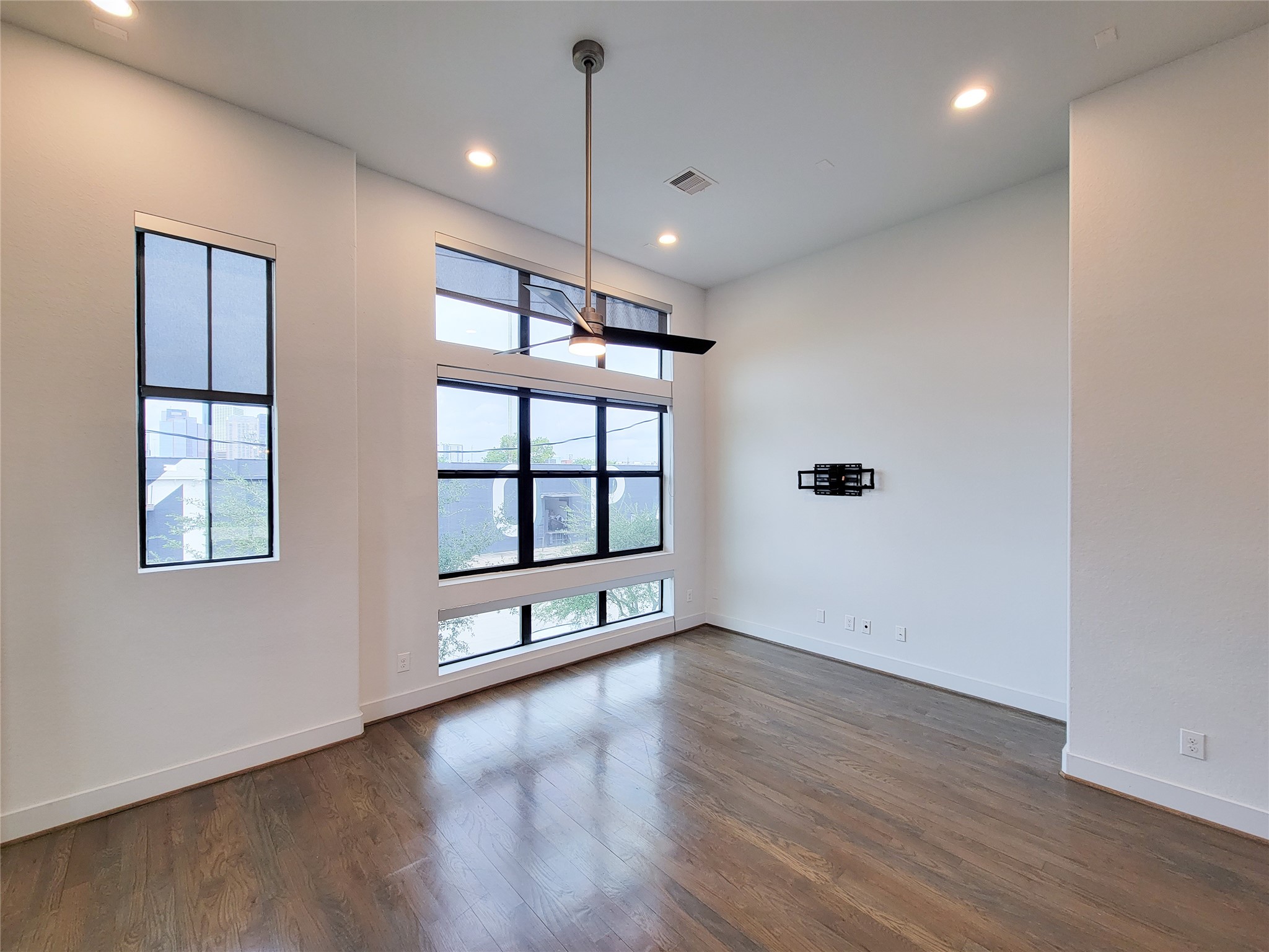 1123 Paige Street Property Photo 45