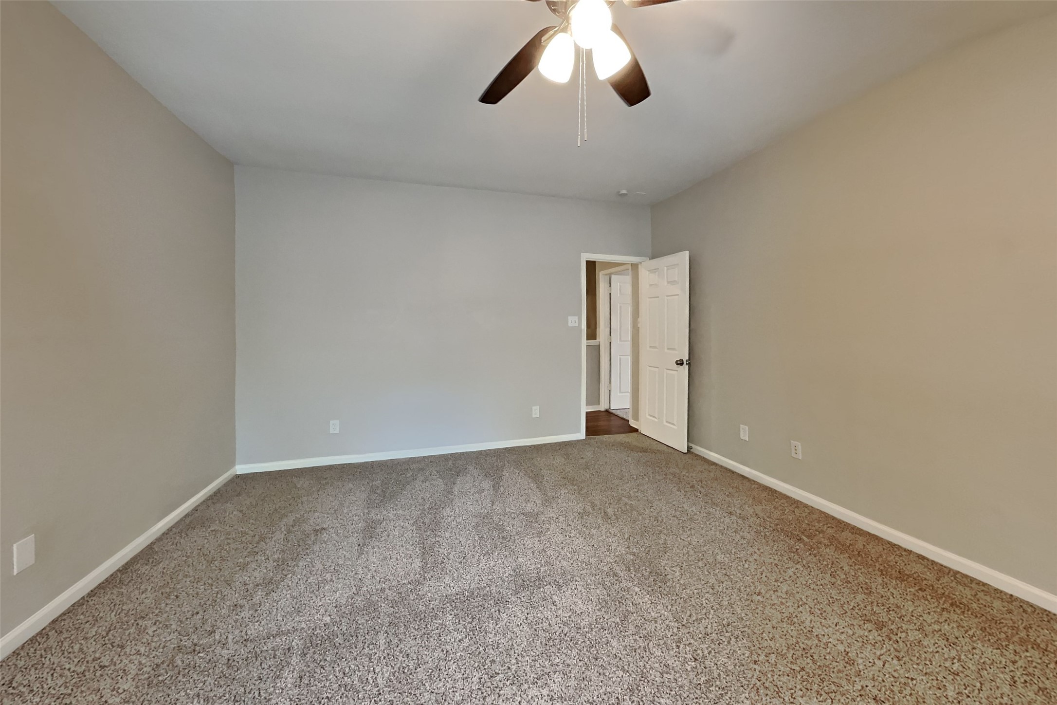 738 Levi Bend Property Photo 9