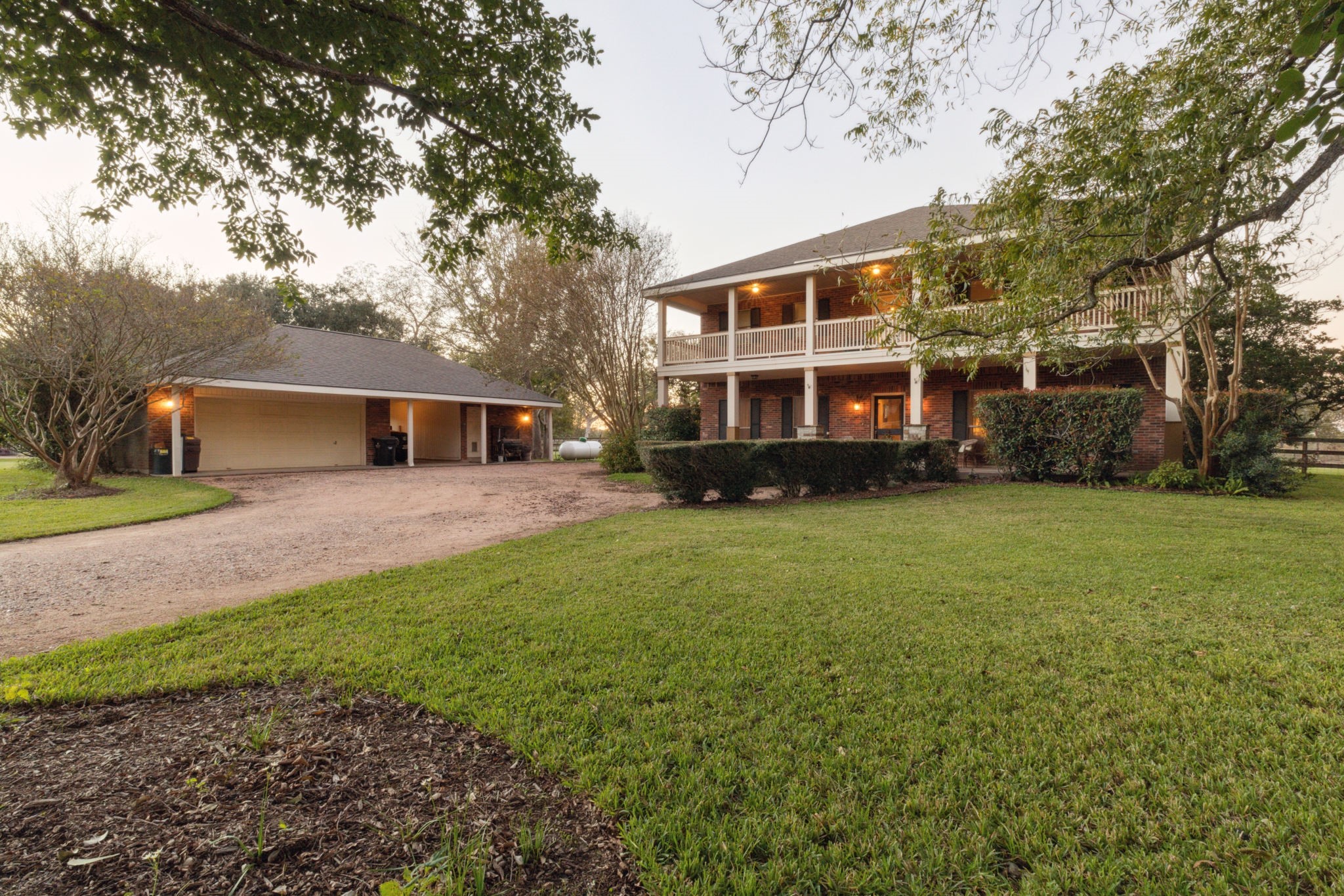 5407 Holly Valley Lane Property Photo 2