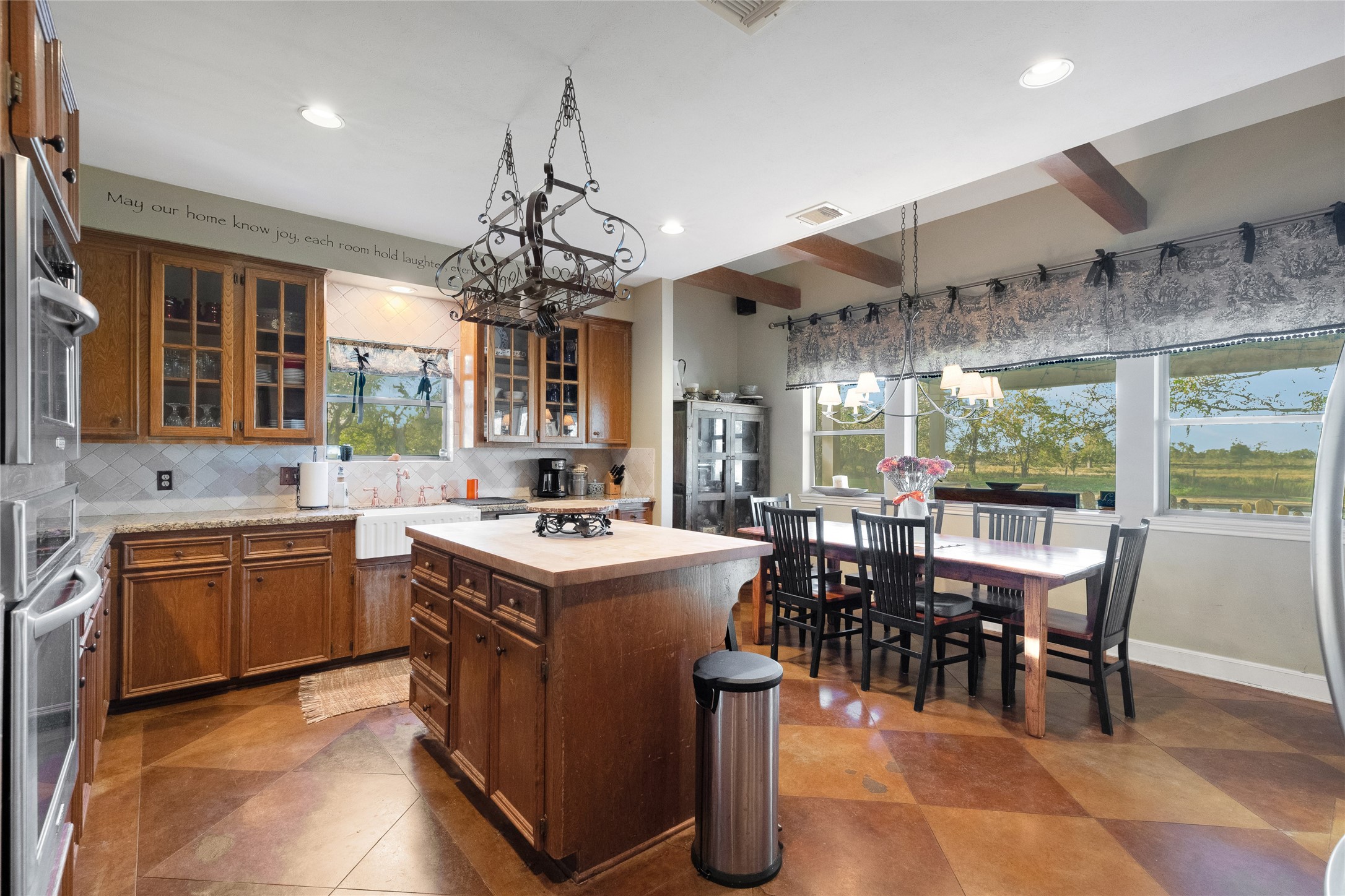 5407 Holly Valley Lane Property Photo 8