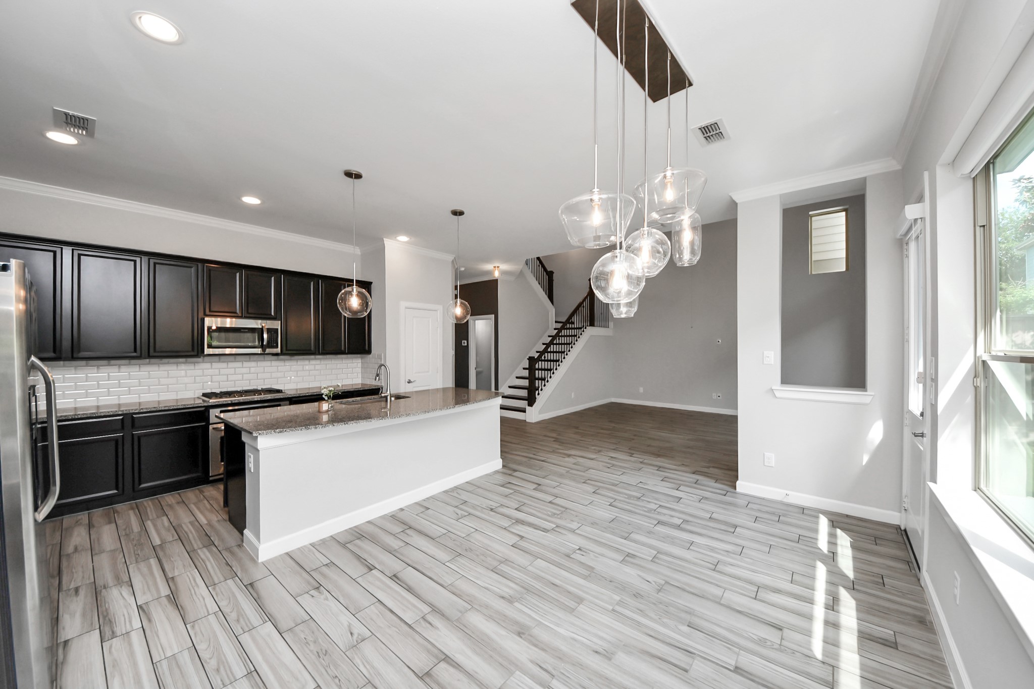 8913 Aventino Way Property Photo 10