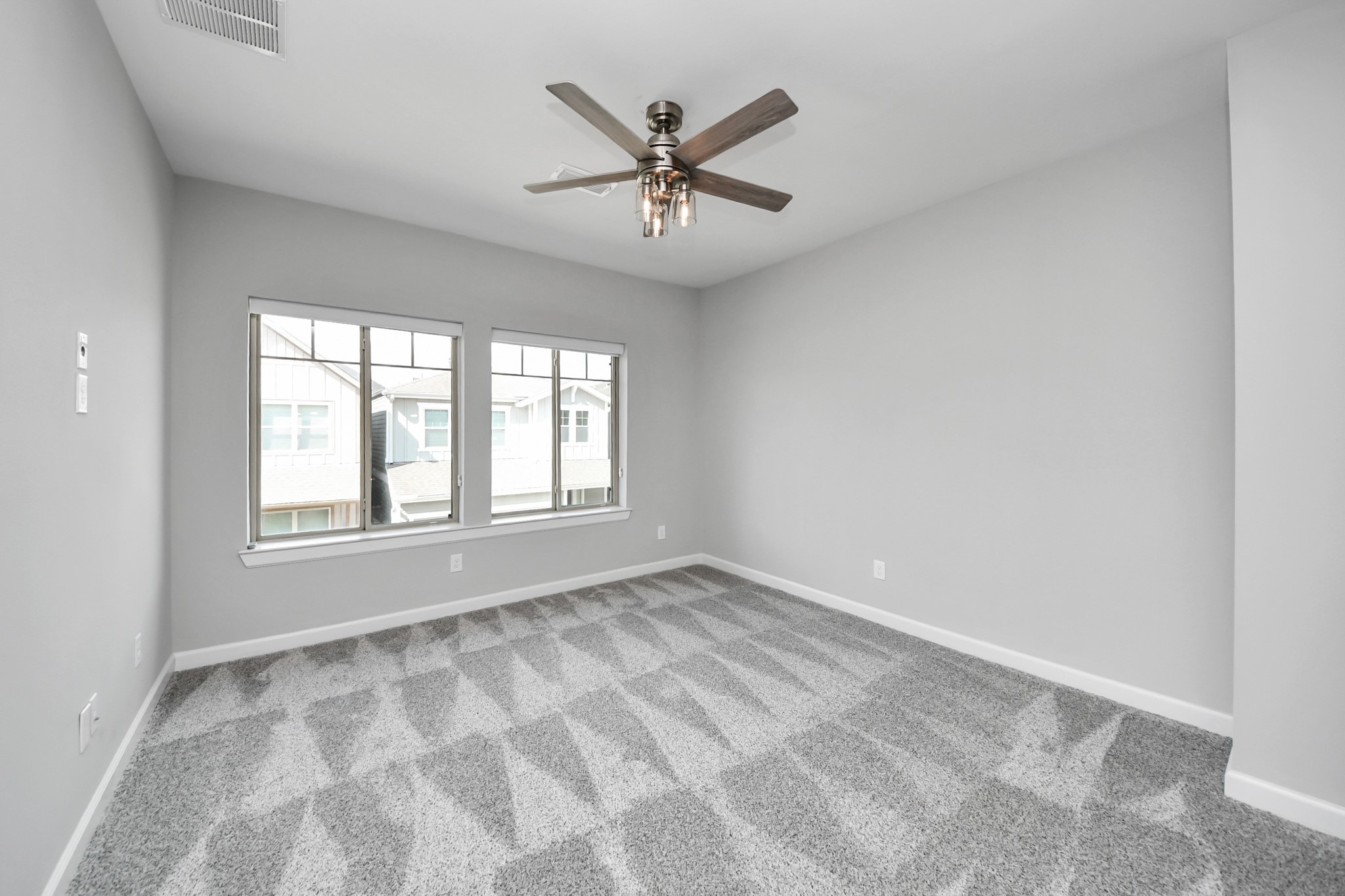 8913 Aventino Way Property Photo 20