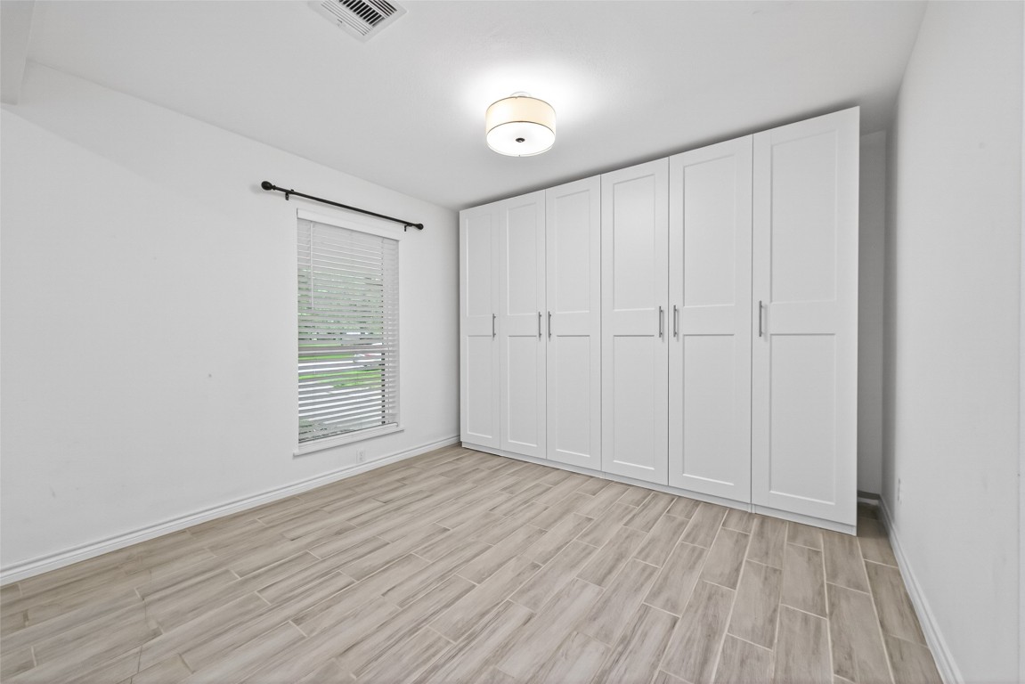 11107 Cedarhurst Drive Property Photo 16