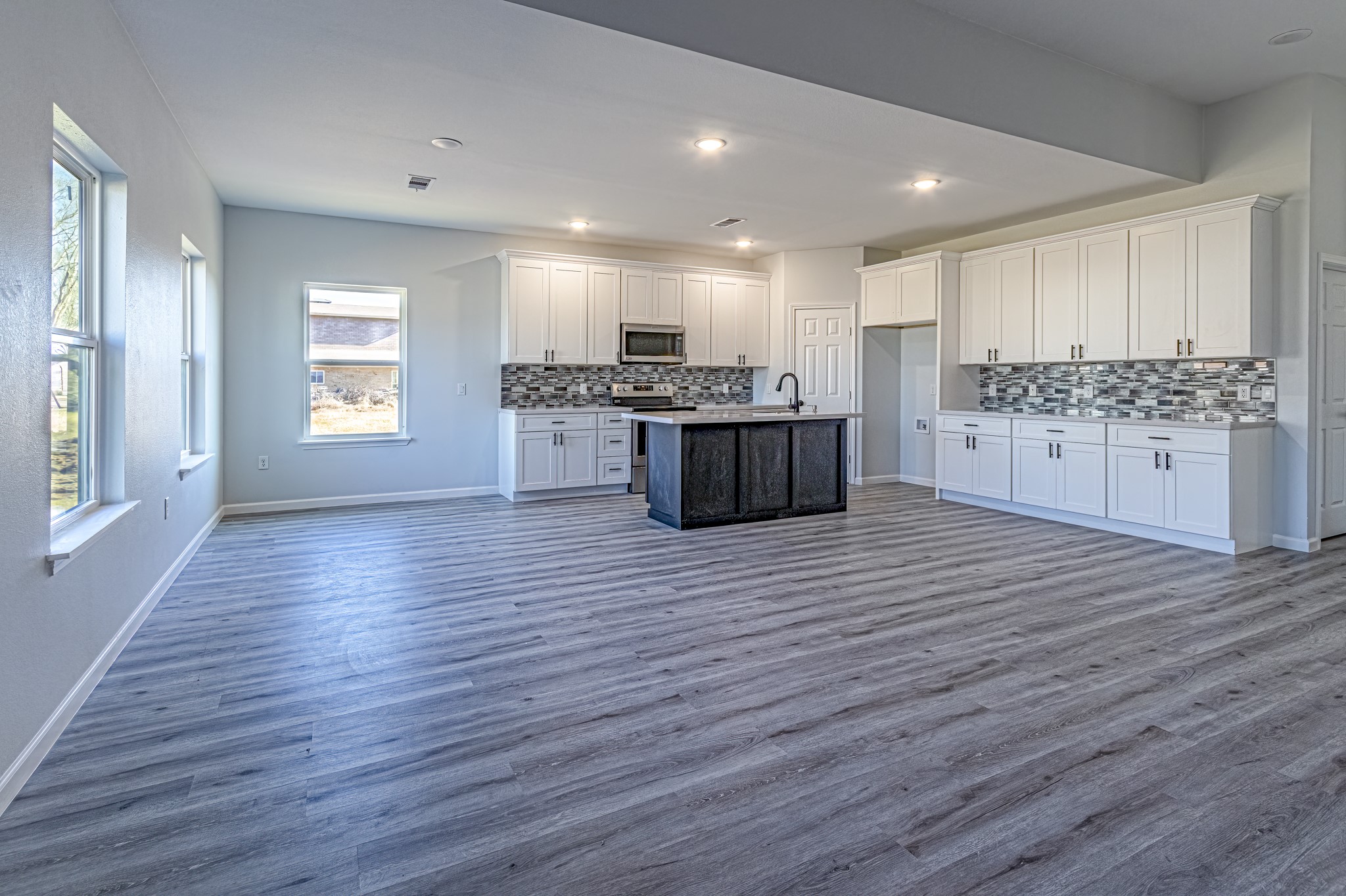 175 Deep Woods Lane Property Photo 6