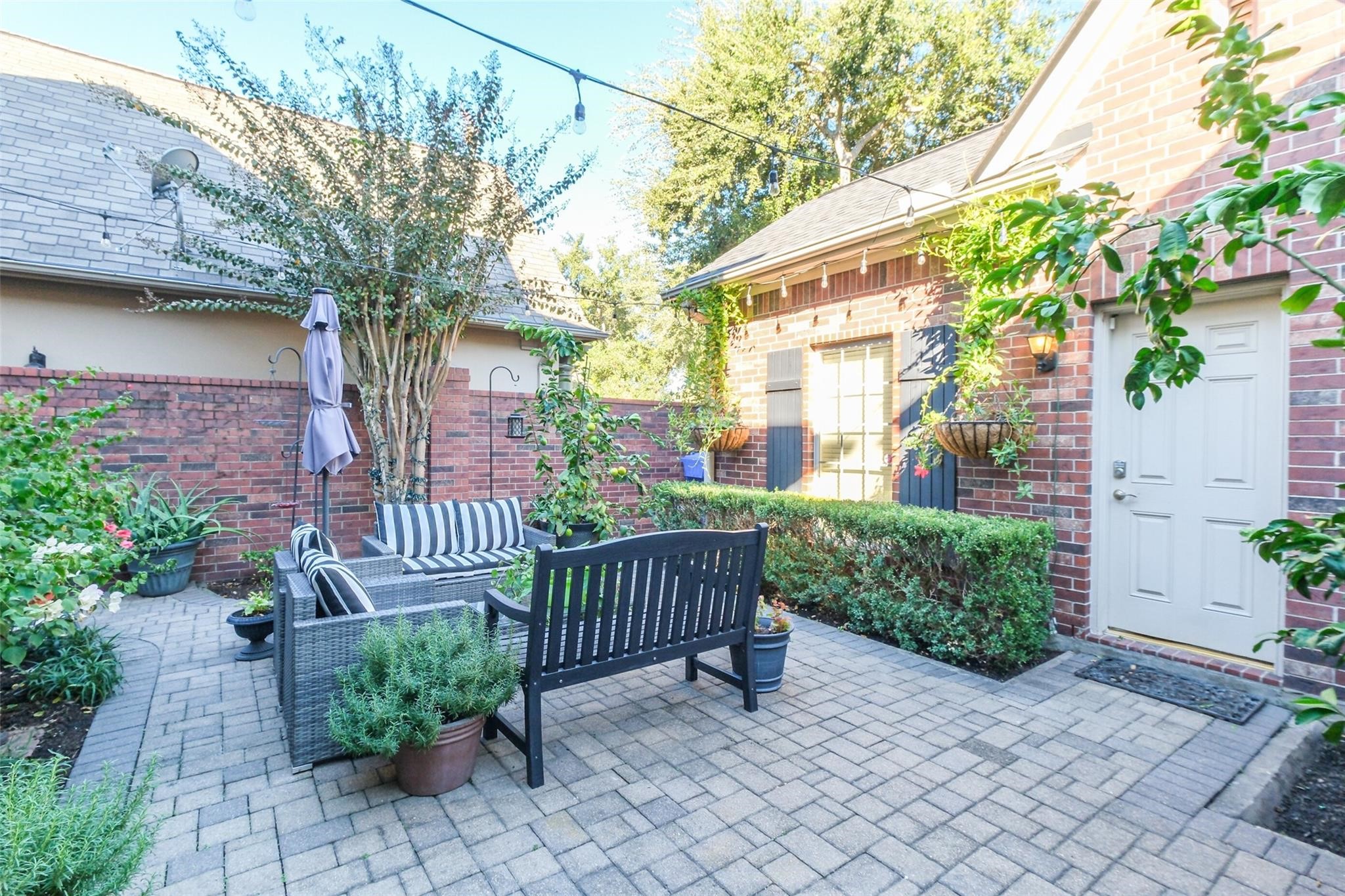 11413 Gallant Ridge Lane Property Photo 8