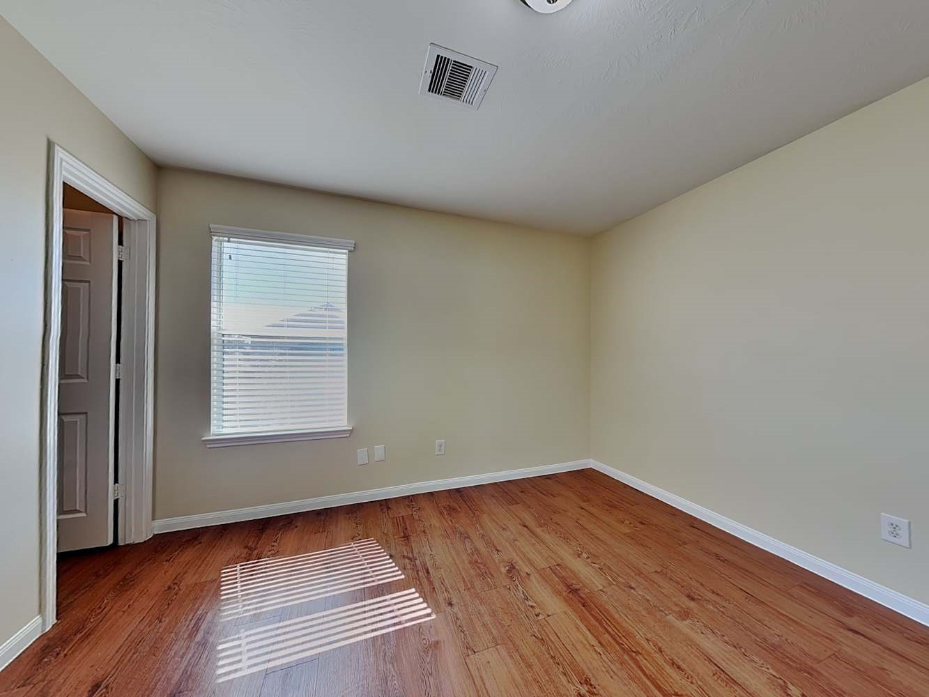 18715 Dennington Drive Property Photo 11