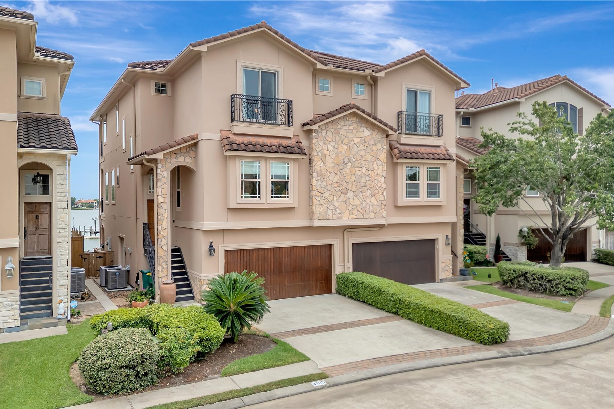 4125 Boardwalk Boulevard Property Photo 1